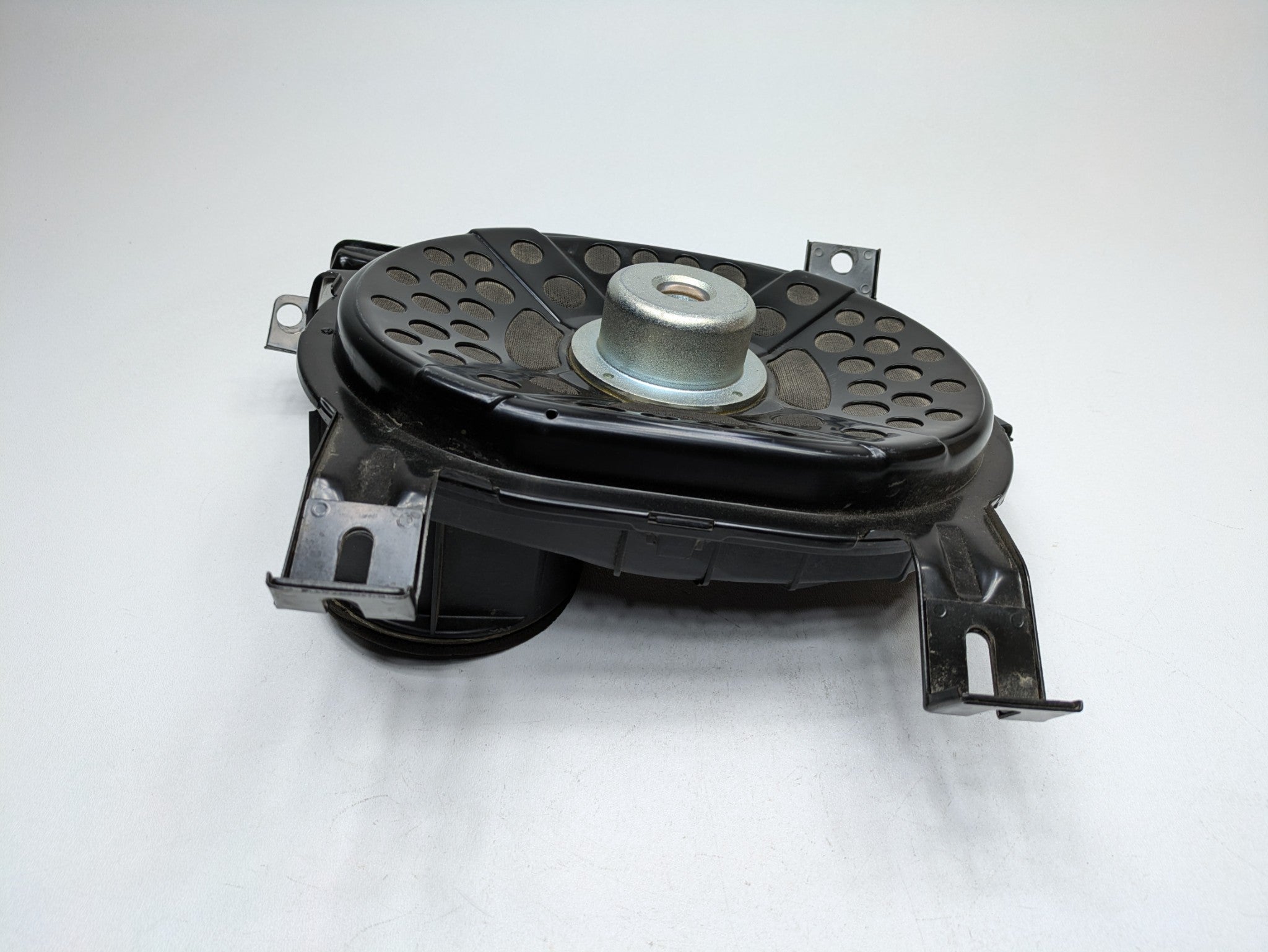 2016 - 2024 OEM JAGUAR XF REAR SPEAKER AUDIO SOUND SUBWOOFER BASS BOX