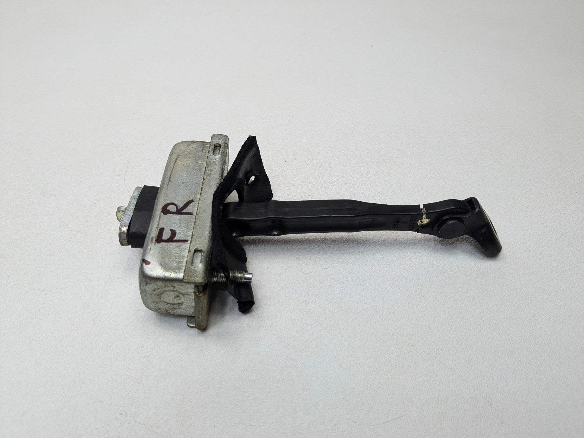 2013 - 2017 OEM LAND ROVER RANGE ROVER FRONT RIGHT PASSENGER SIDE DOOR STOPPER