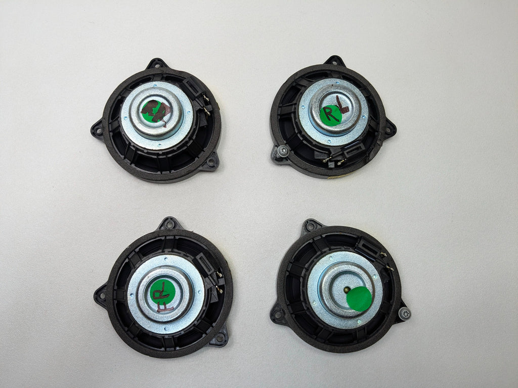13 - 17 OEM LAND ROVER RANGE ROVER FRONT AND REAR AUDIO SOUND SYSTEM SPEAKER SET