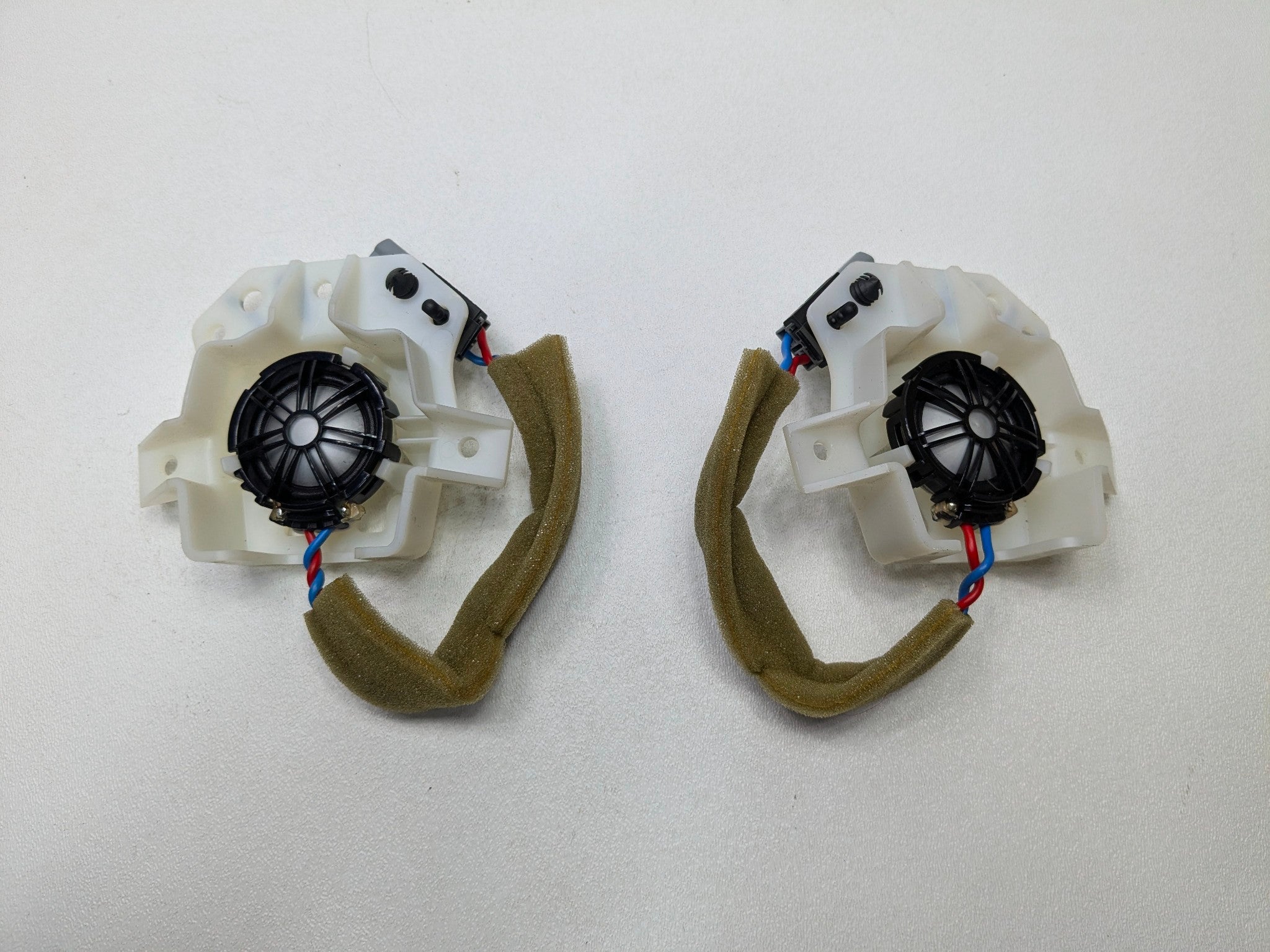 13 - 17 OEM LAND ROVER RANGE ROVER FRONT AND REAR AUDIO SOUND SYSTEM SPEAKER SET