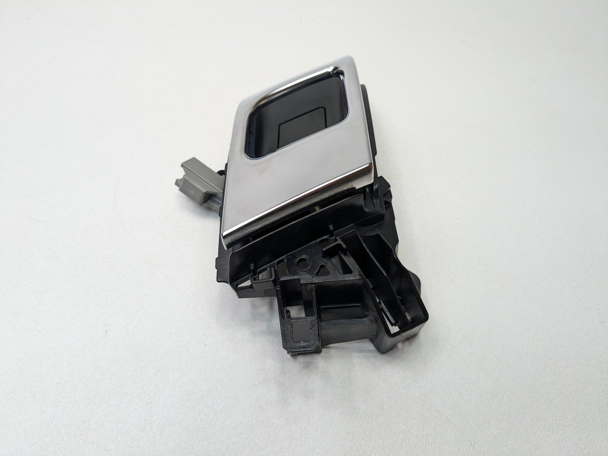 2013 - 2017 OEM LAND ROVER RANGE ROVER FRONT LEFT SIDE INTERIOR DOOR HANDLE