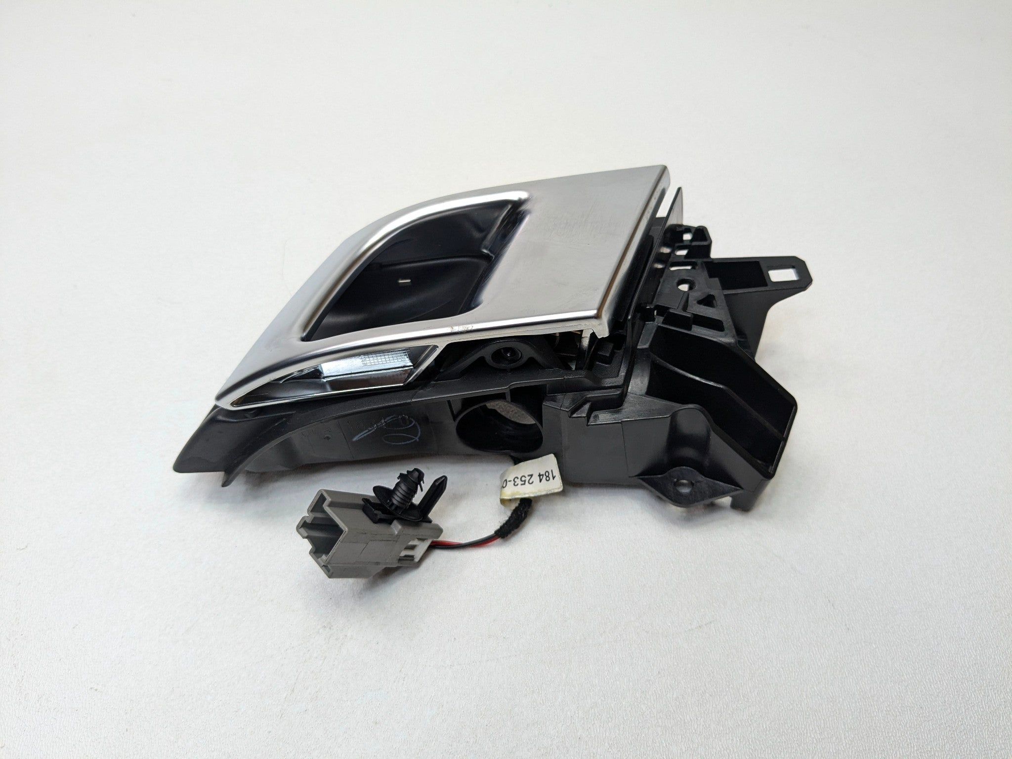 2013 - 2017 OEM LAND ROVER RANGE ROVER FRONT RIGHT SIDE INTERIOR DOOR HANDLE