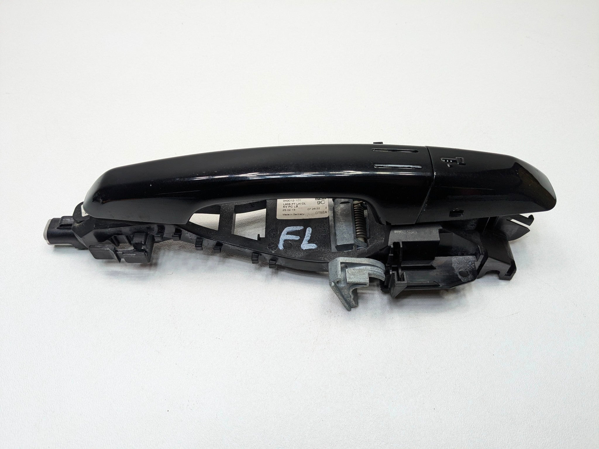 2013 - 2017 OEM LAND ROVER RANGE ROVER FRONT LEFT SIDE EXTERIOR DOOR HANDLE