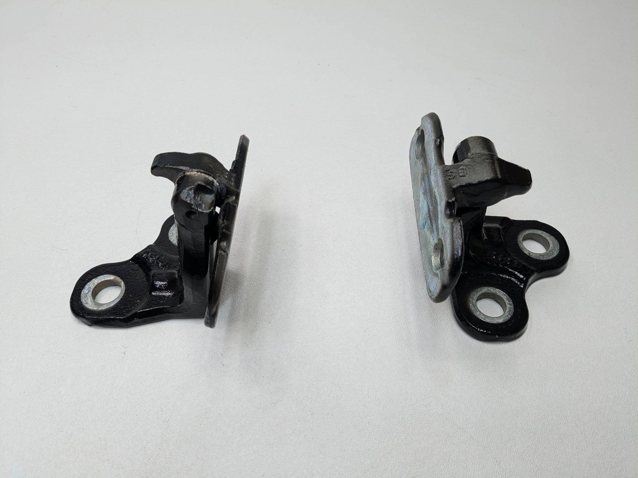2013 - 2017 OEM LAND ROVER RANGE ROVER FRONT LEFT DRIVER SIDE DOOR HINGE SET 2