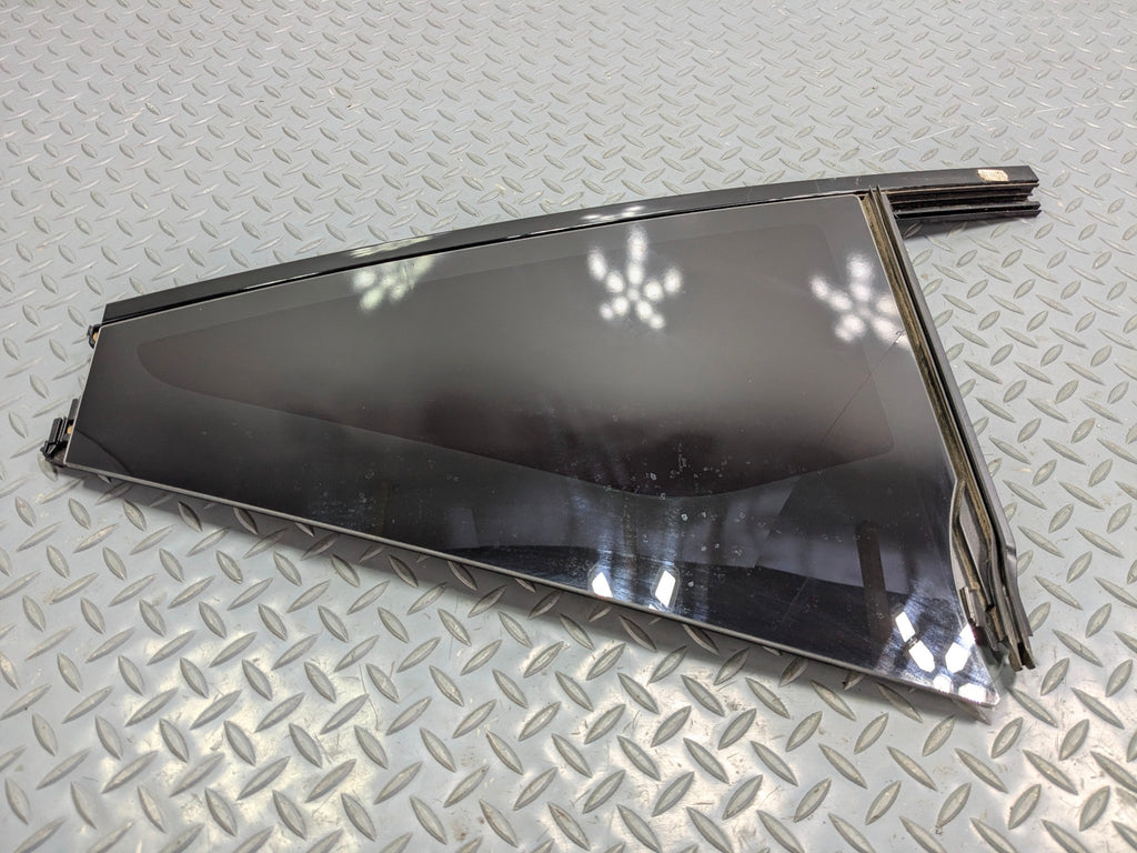 13 -17 OEM LAND ROVER RANGE ROVER REAR RIGHT PASSENGER SIDE VENT WINDOW GLASS