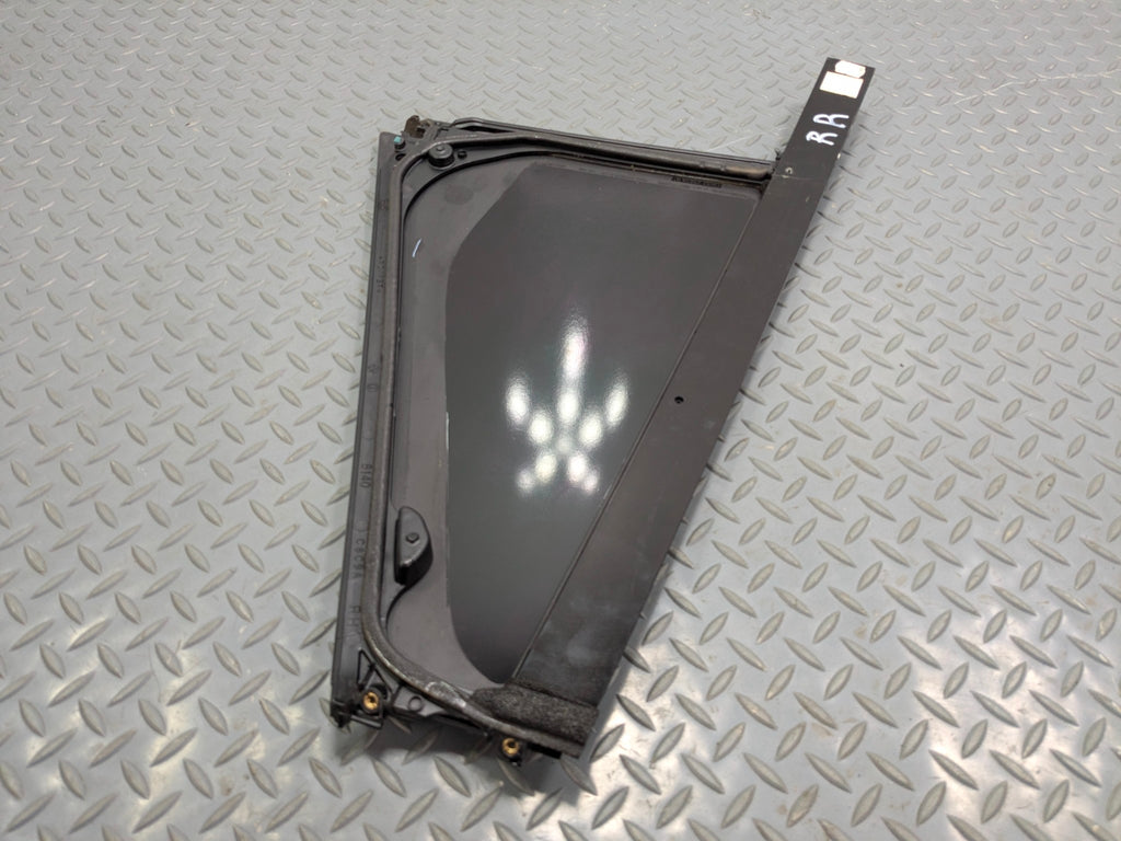 13 -17 OEM LAND ROVER RANGE ROVER REAR RIGHT PASSENGER SIDE VENT WINDOW GLASS