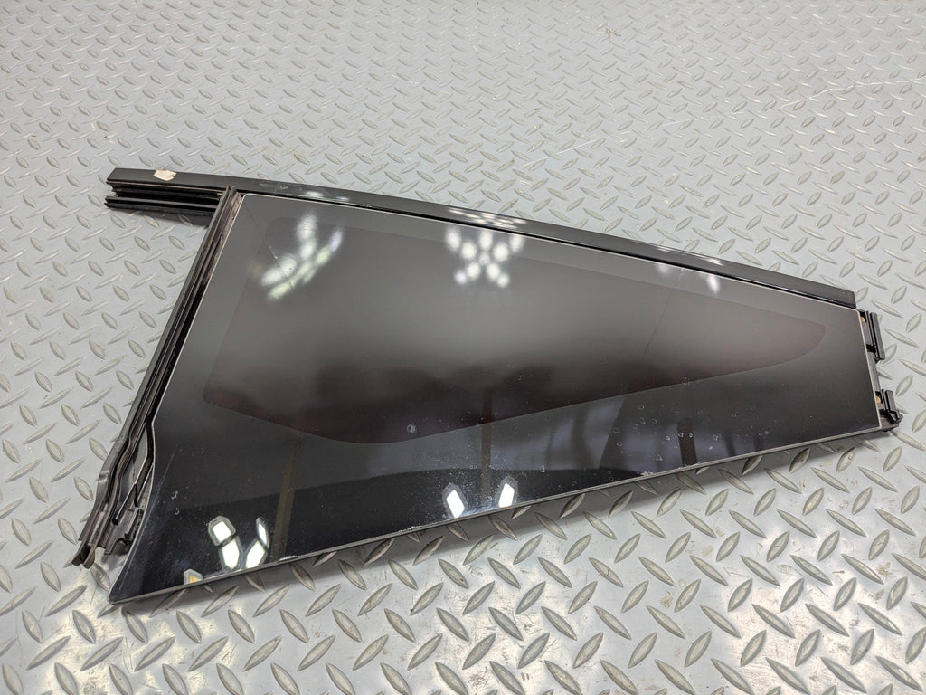 2013 -2017 OEM LAND ROVER RANGE ROVER REAR LEFT DRIVER SIDE VENT WINDOW GLASS