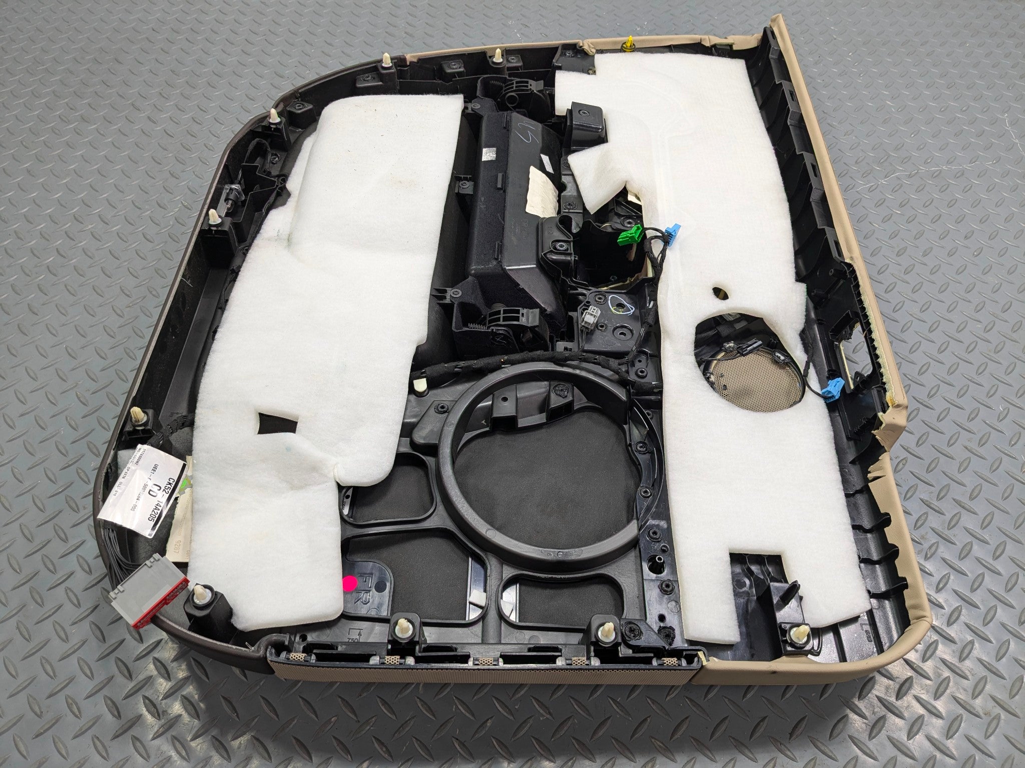 2013 -2017 OEM LAND ROVER RANGE ROVER FRONT RIGHT PASSENGER SIDE DOOR TRIM PANEL