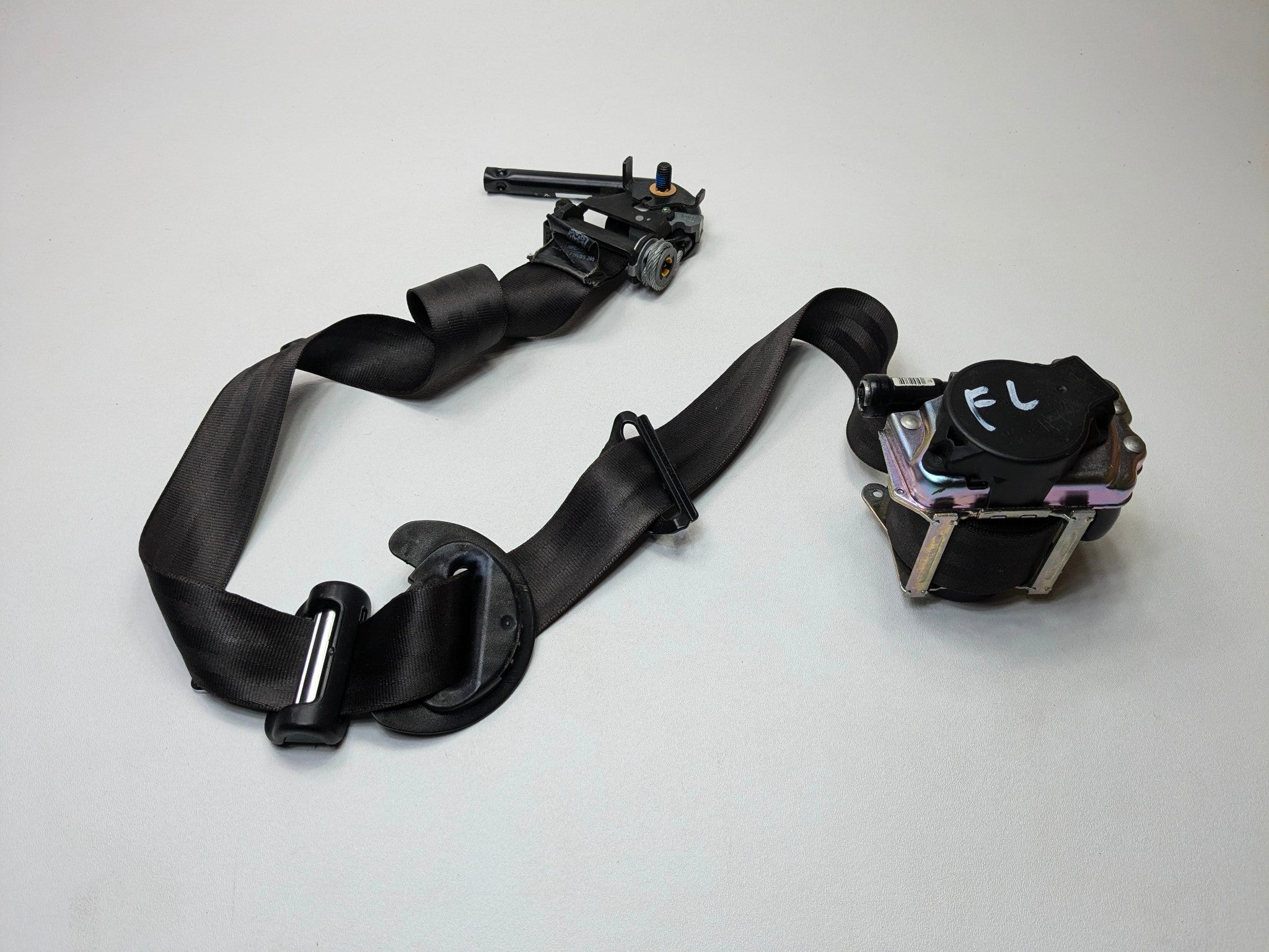 13 - 17 OEM LAND ROVER RANGE ROVER FRONT LEFT DRIVER SIDE SEAT BELT RETRACTOR