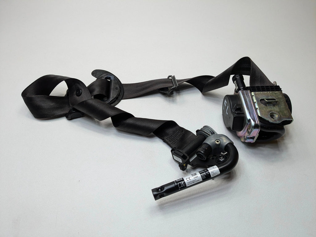 13 - 17 OEM LAND ROVER RANGE ROVER FRONT LEFT DRIVER SIDE SEAT BELT RETRACTOR