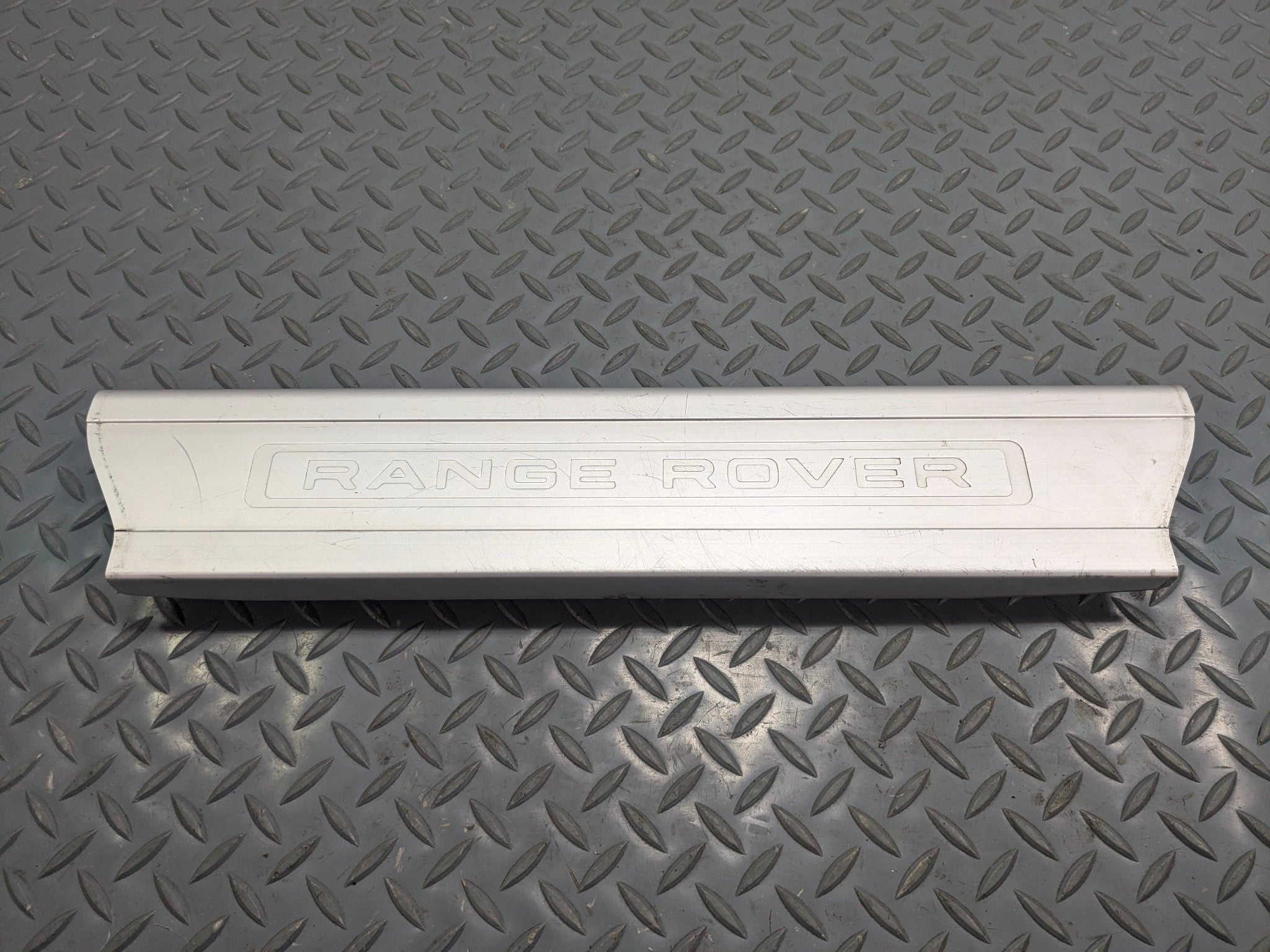 2013 - 2017 OEM LAND ROVER RANGE ROVER FRONT LEFT DRIVER SIDE DOOR SILL PLATE