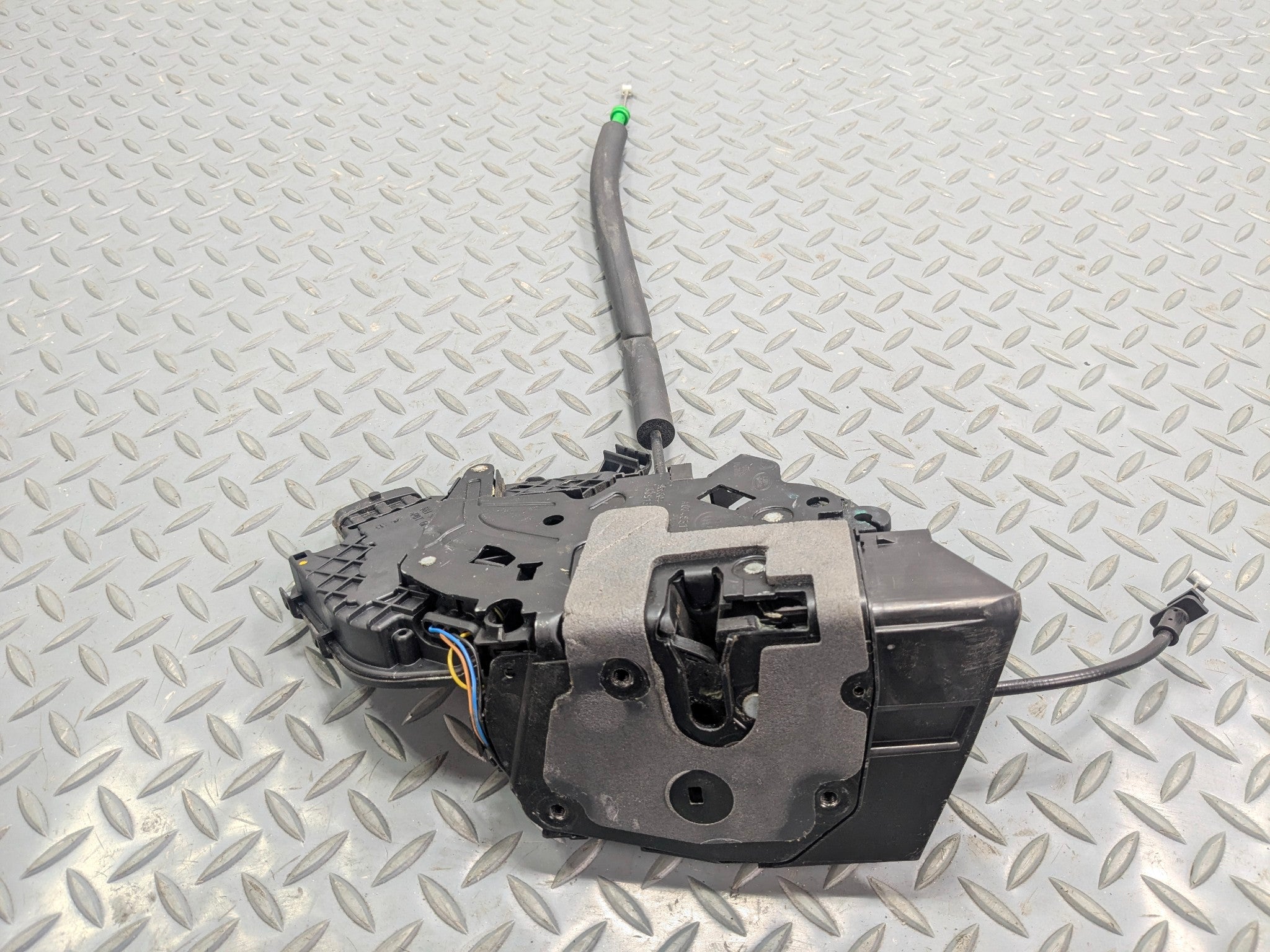 2013 - 2017 OEM LAND ROVER RANGE ROVER REAR RIGHT SIDE DOOR LOCK LATCH ACTUATOR