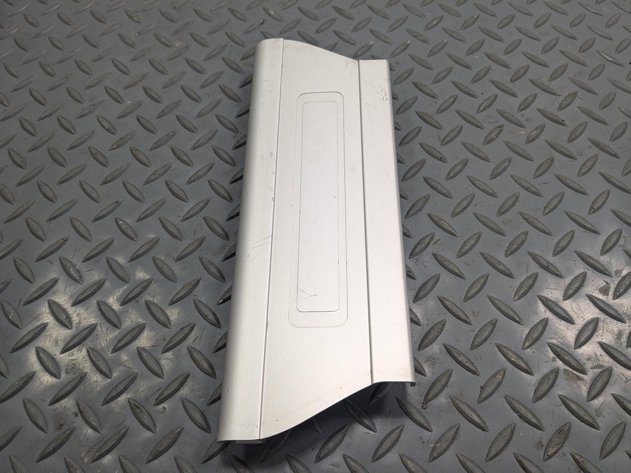 2013 - 2017 OEM LAND ROVER RANGE ROVER REAR LEFT SIDE DOOR SCUFF SILL PLATE