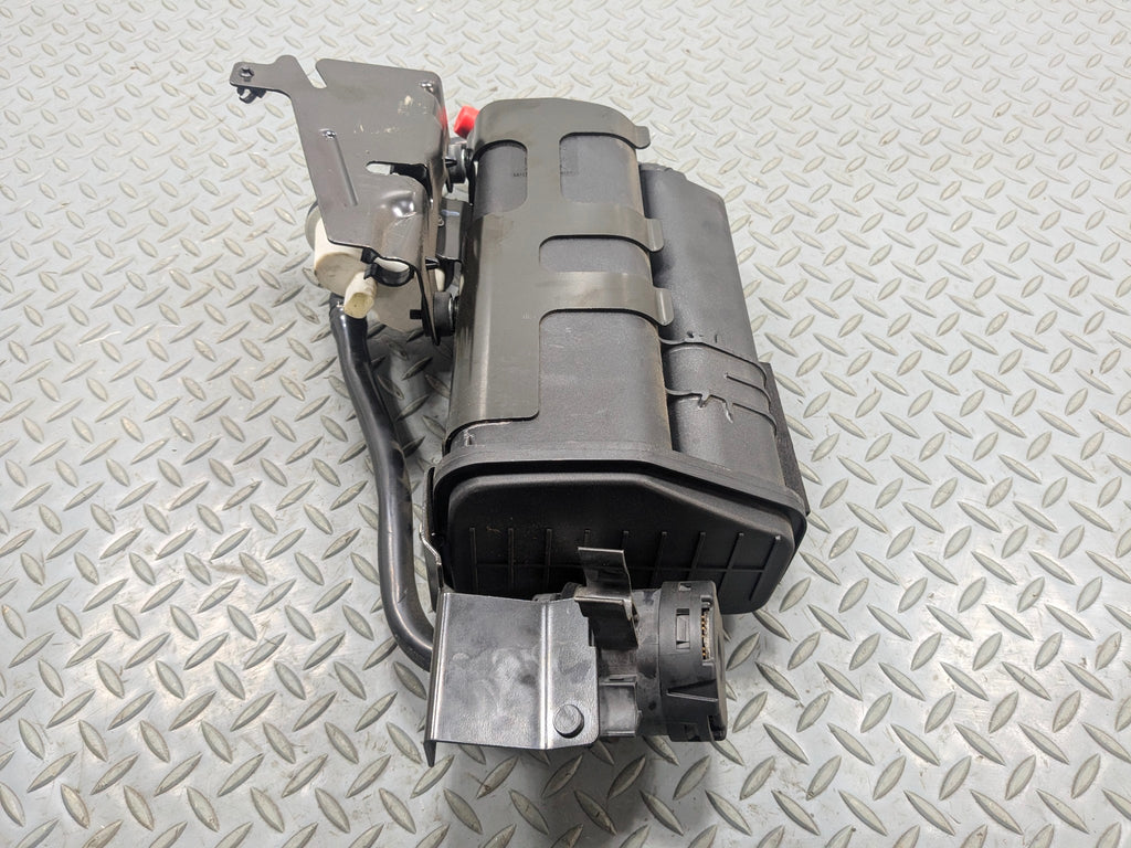 2013 - 2017 OEM LAND ROVER RANGE ROVER FUEL VAPOR EVAPORATOR CHARCOAL CANISTER