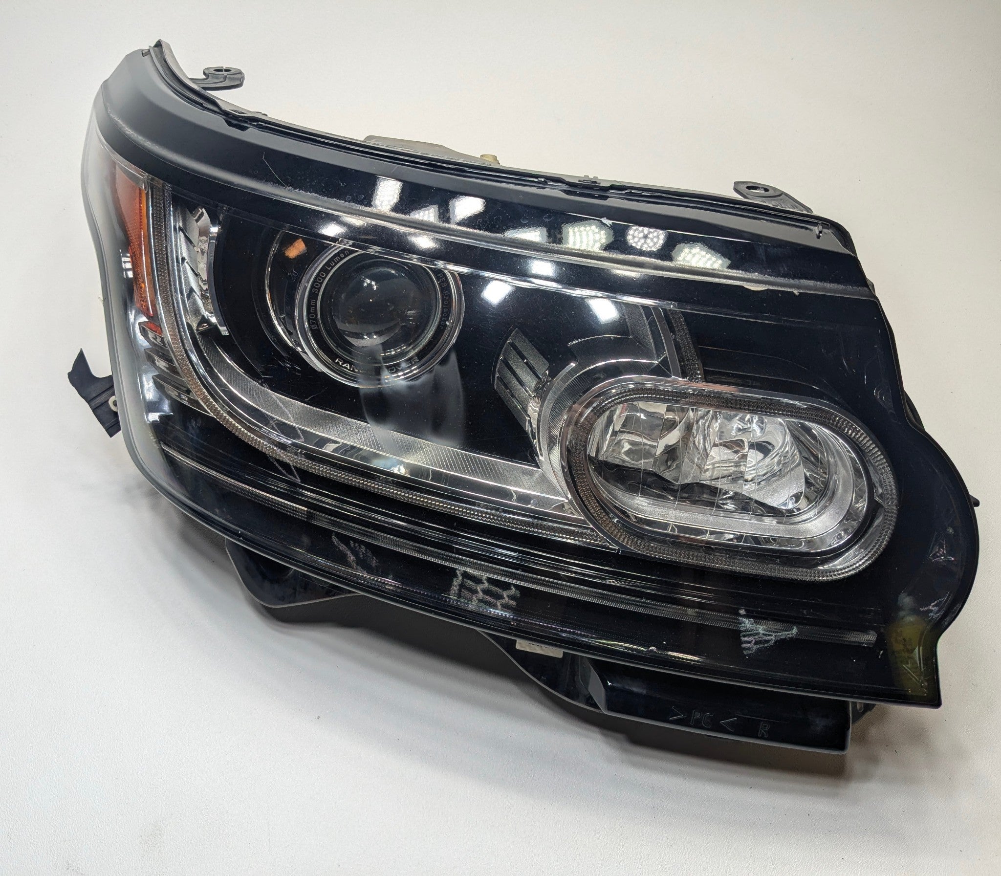 2013 - 2017 OEM LAND ROVER RANGE ROVER RIGHT SIDE XENON HID ADAPTIVE HEADLIGHT