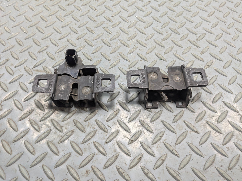 2013 - 2017 OEM LAND ROVER RANGE ROVER LEFT AND RIGHT SIDE HOOD LATCH LOCK SET