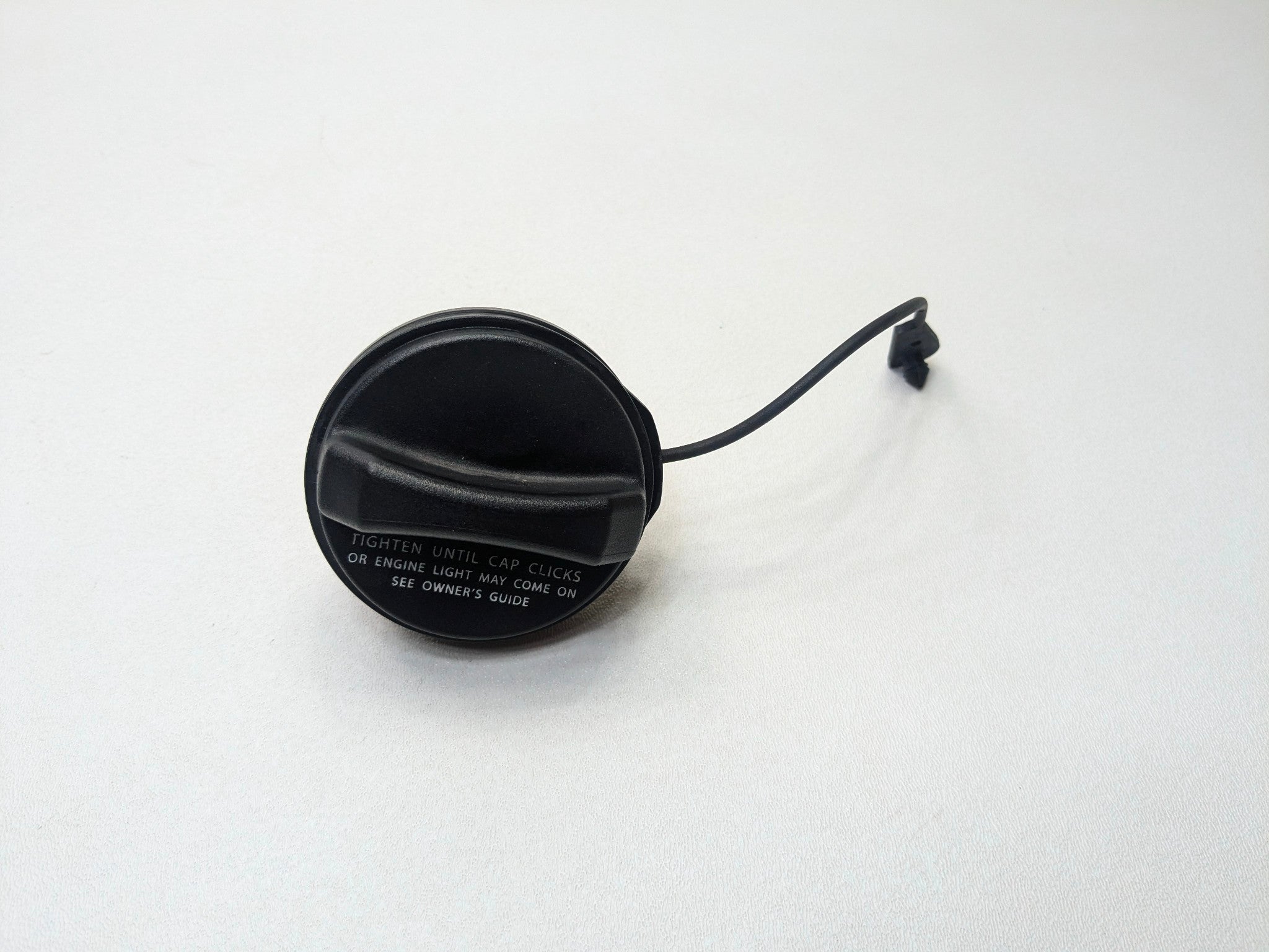 2013 - 2017 OEM LAND ROVER RANGE ROVER FUEL GAS TANK FILLER CAP ASSEMBLY