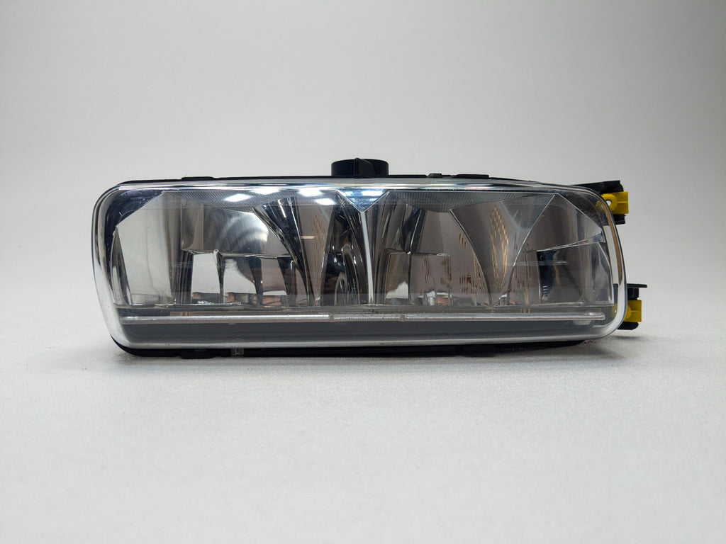 2013 - 2017 OEM LAND ROVER RANGE ROVER FRONT RIGHT BUMPER MOUNTED FOG LIGHT