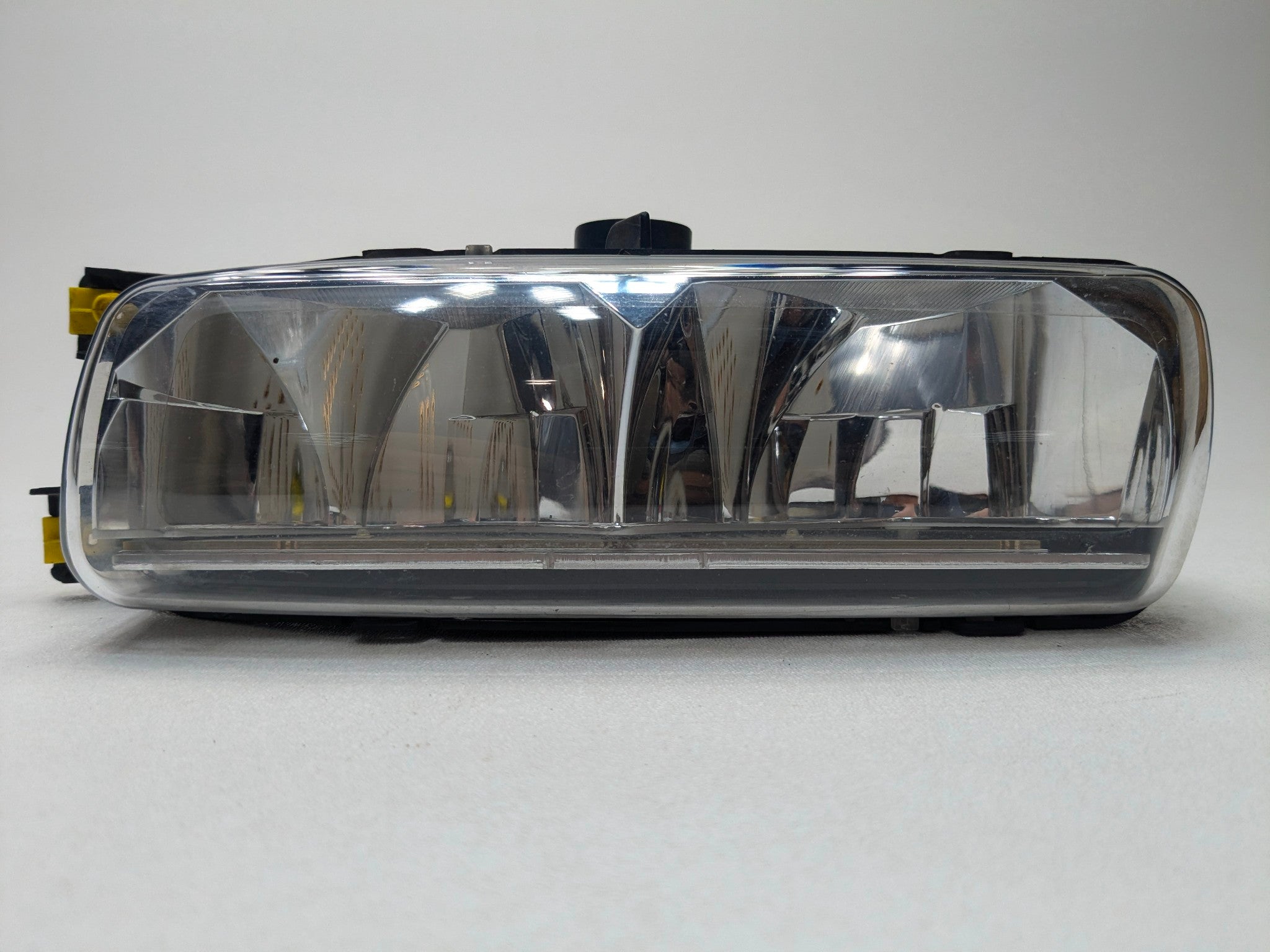 2013 - 2017 OEM LAND ROVER RANGE ROVER FRONT LEFT SIDE BUMPER MOUNTED FOG LIGHT