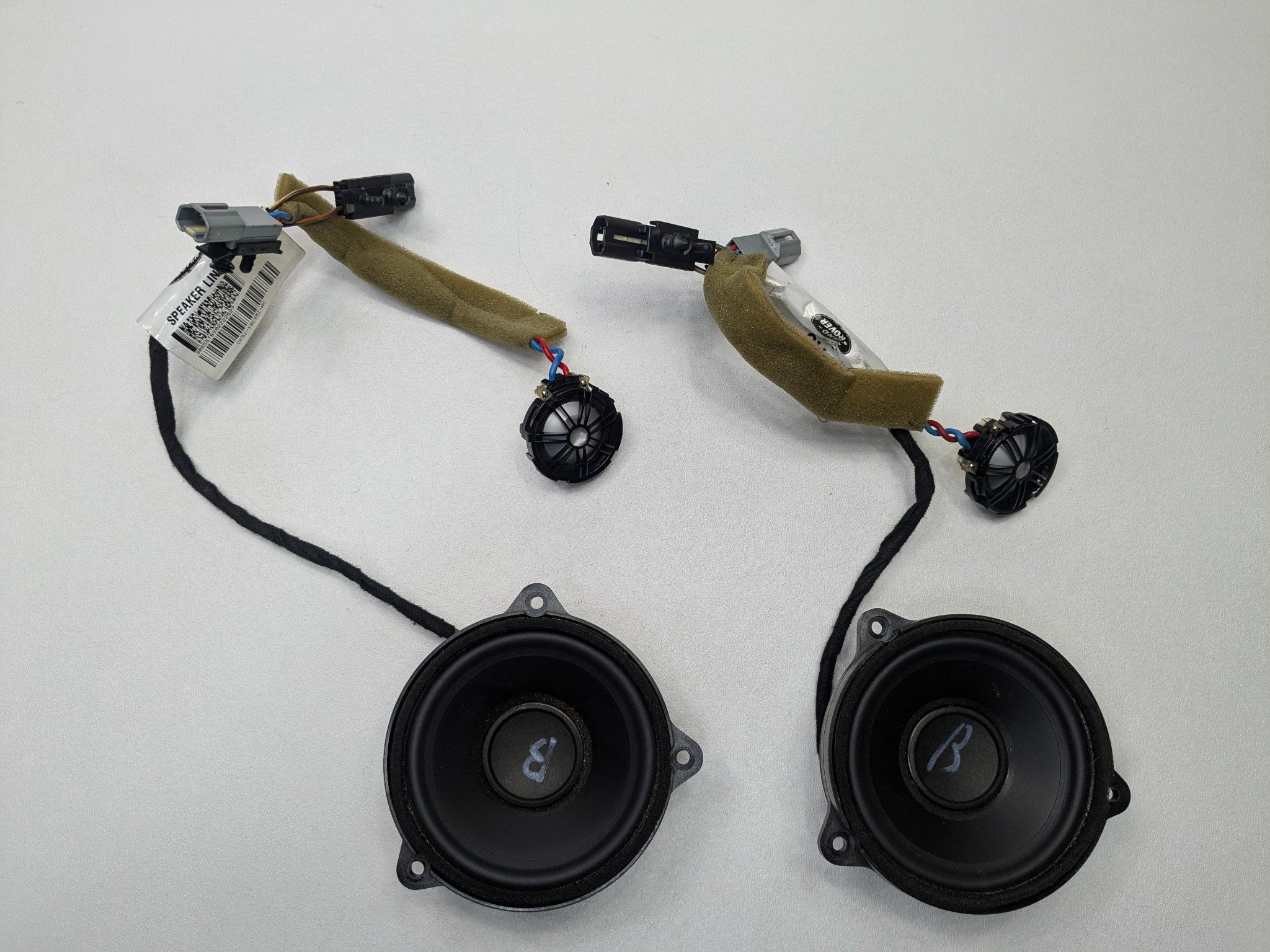 13 - 17 OEM LAND ROVER RANGE ROVER FRONT AND REAR AUDIO SOUND SYSTEM SPEAKER SET