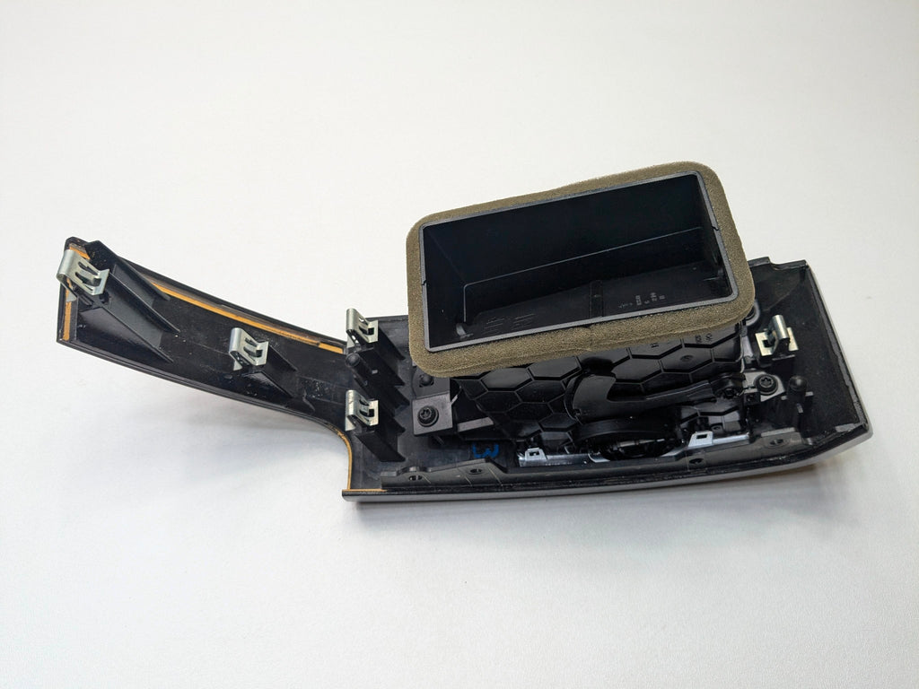 13 - 17 OEM LAND ROVER RANGE ROVER FRONT RIGHT DASH AIR CONDITIONER HEATER VENT