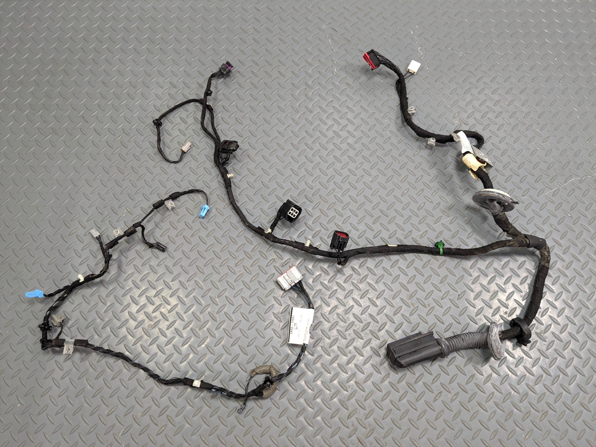 2013 - 2017 OEM LAND ROVER RANGE ROVER REAR LEFT SIDE DOOR WIRE HARNESS