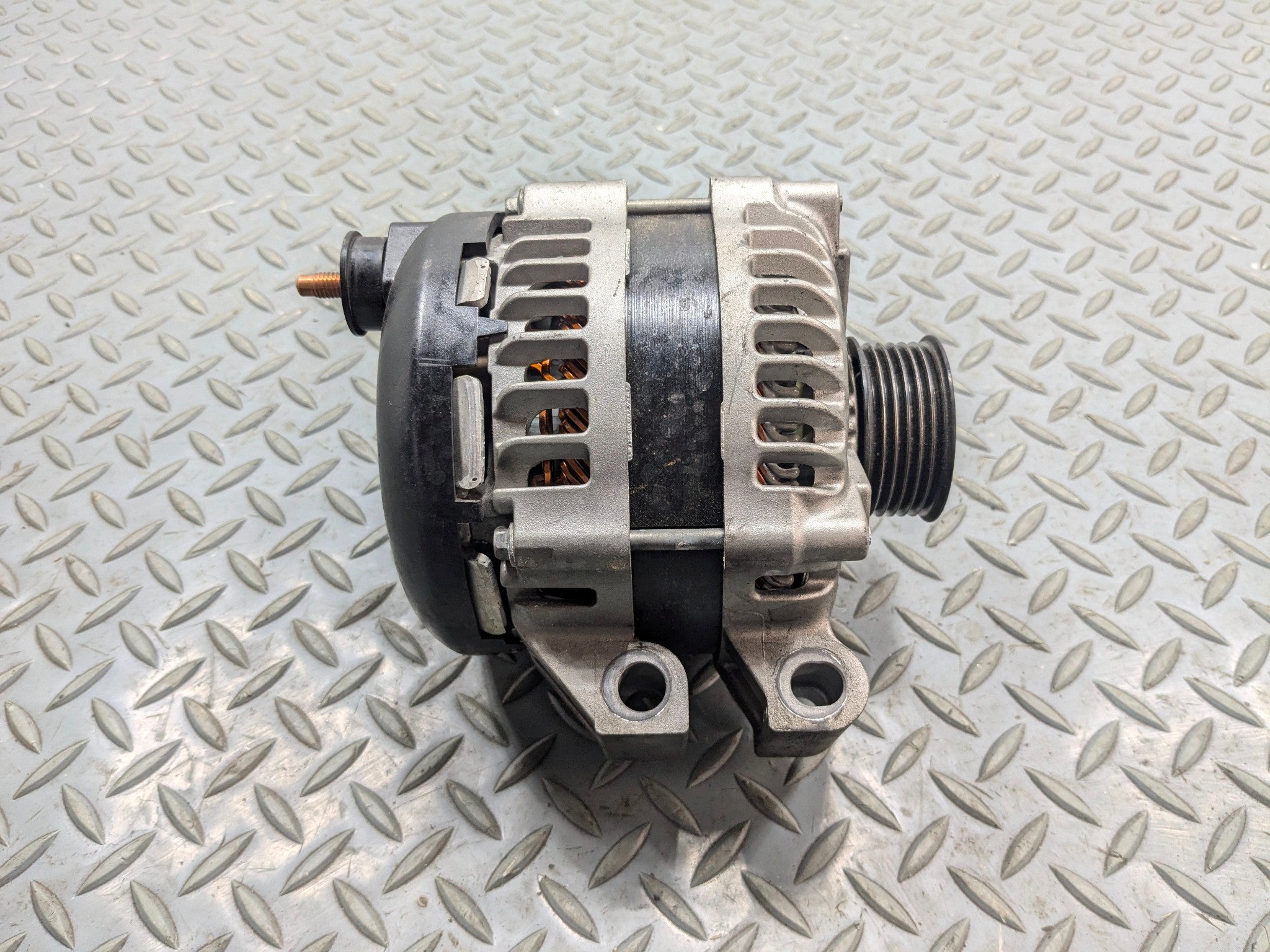2013 - 2017 OEM LAND ROVER RANGE ROVER POWER GENERATOR ENGINE MOTOR ALTERNATOR