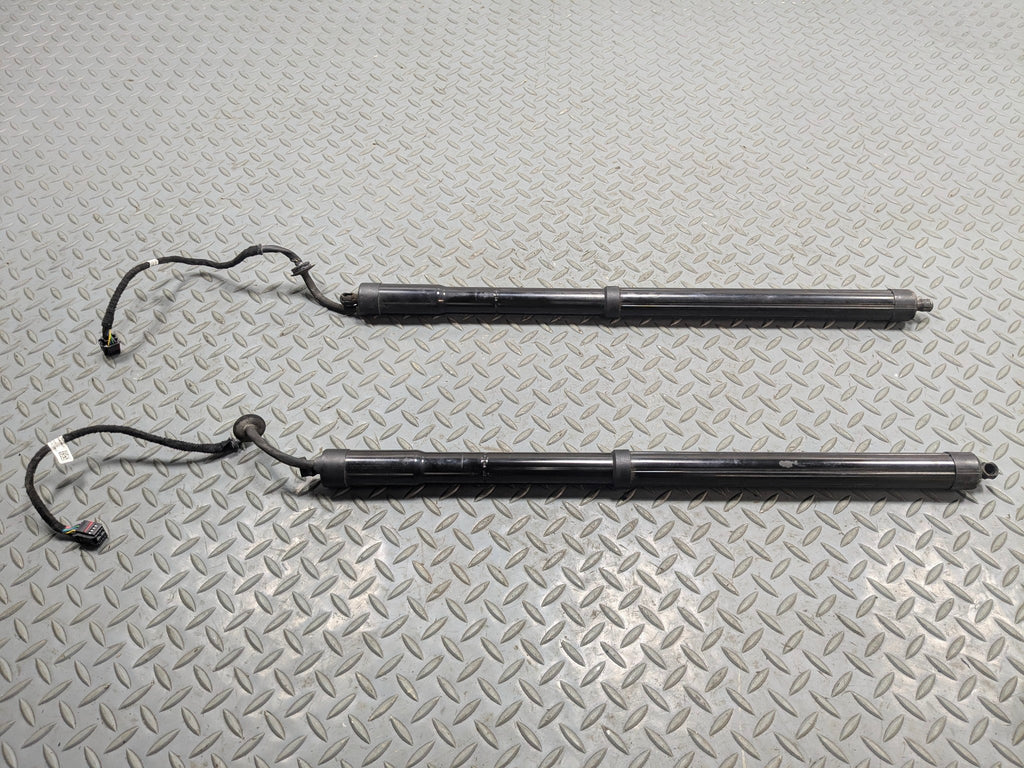 13 -17 OEM LAND ROVER RANGE ROVER REAR LEFT AND RIGHT HATCH POWER LIFT SUPPORT
