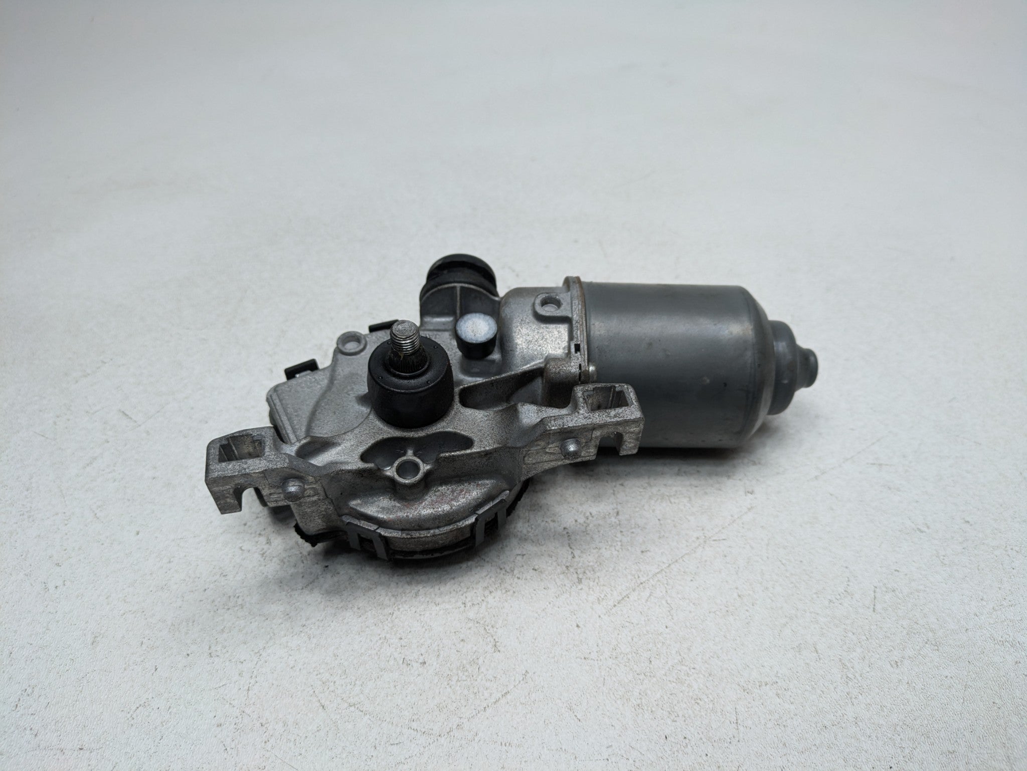 2013 - 2017 OEM LAND ROVER RANGE ROVER FRONT WINDSHIELD WIPER ARM MOTOR