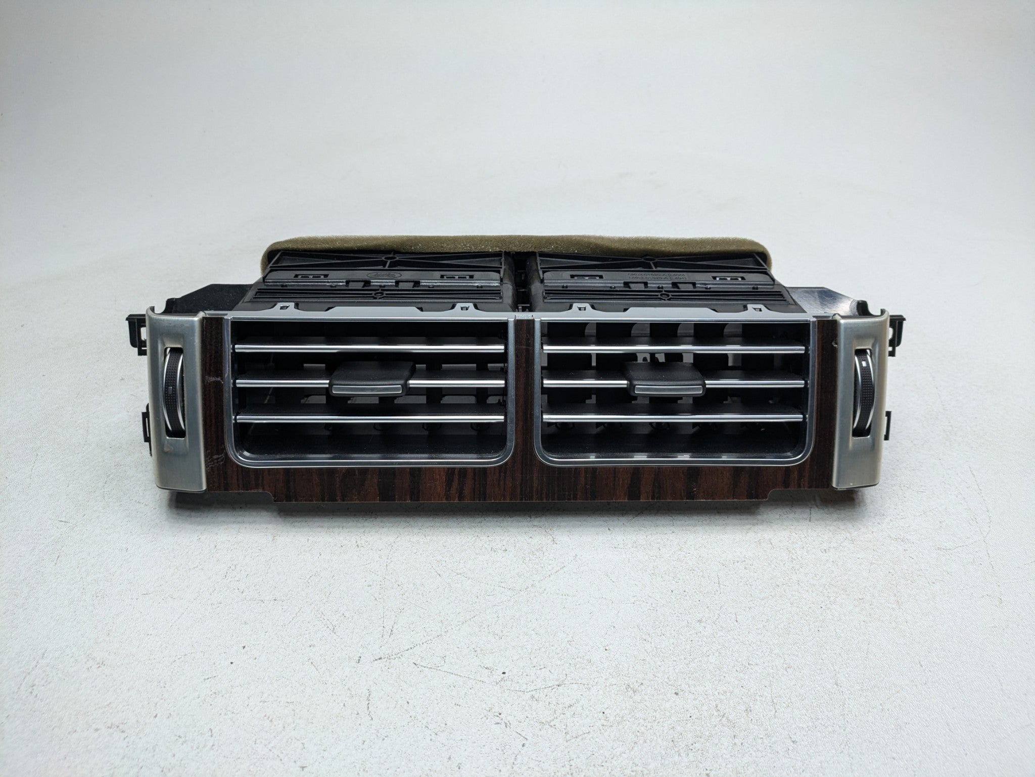 13 - 17 OEM LAND ROVER RANGE ROVER CENTER DASH BOARD AIR CONDITIONER HEATER VENT