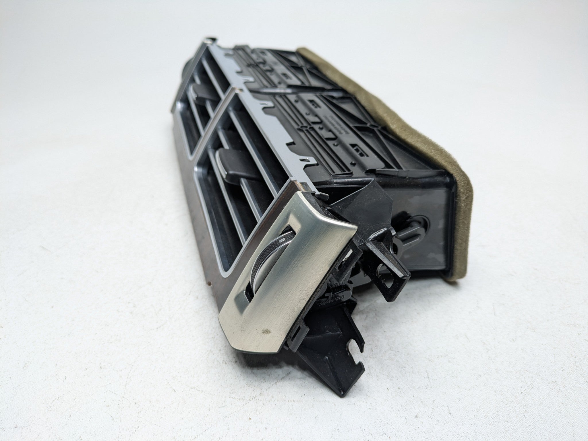 13 - 17 OEM LAND ROVER RANGE ROVER CENTER DASH BOARD AIR CONDITIONER HEATER VENT