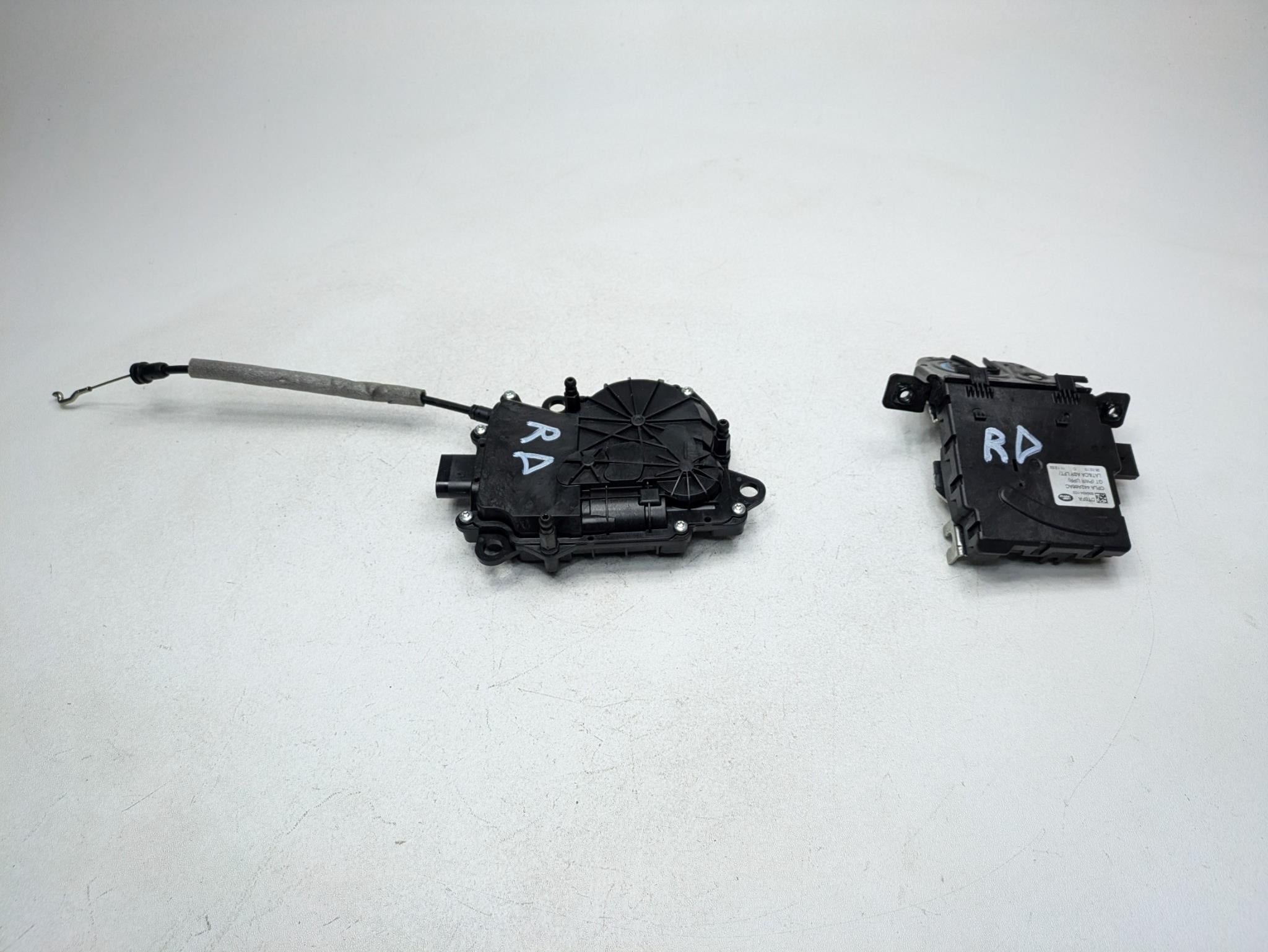 2013 - 2017 OEM LAND ROVER RANGE ROVER REAR UPPER TRUNK LID LOCK LATCH ACTUATOR