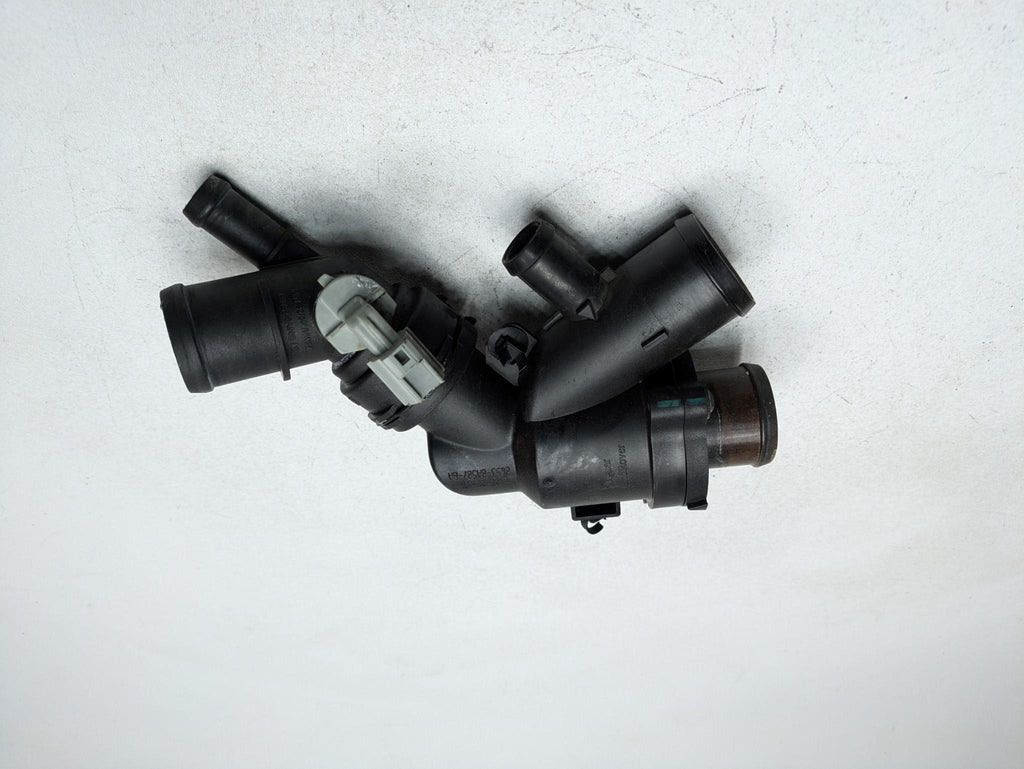 2013 - 2017 OEM LAND ROVER RANGE ROVER ENGINE WATER COOLANT THERMOSTAT HOUSING