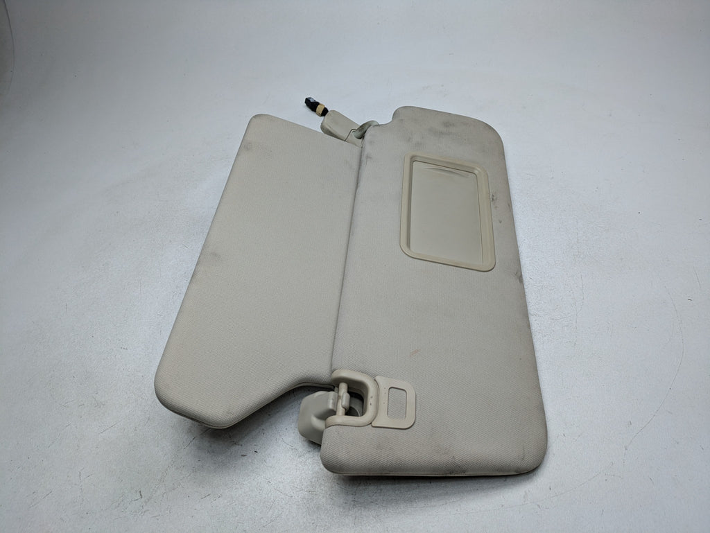 13 - 17 OEM LAND ROVER RANGE ROVER RIGHT PASSENGER SIDE UPPER INTERIOR SUN VISOR