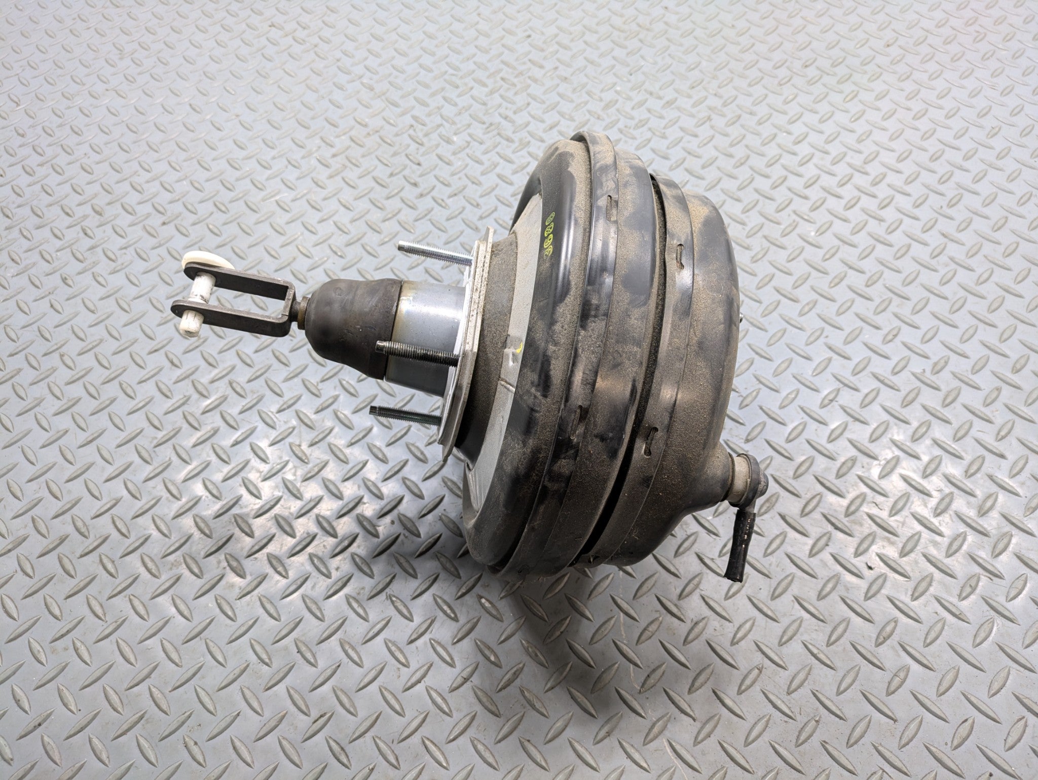 2013 - 2017 OEM LAND ROVER RANGE ROVER POWER BRAKE BOOSTER ASSEMBLY