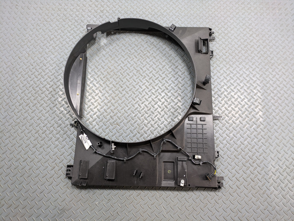 2013 - 2017 OEM LAND ROVER RANGE ROVER RADIATOR COOLING FAN SHROUD BEZEL COVER