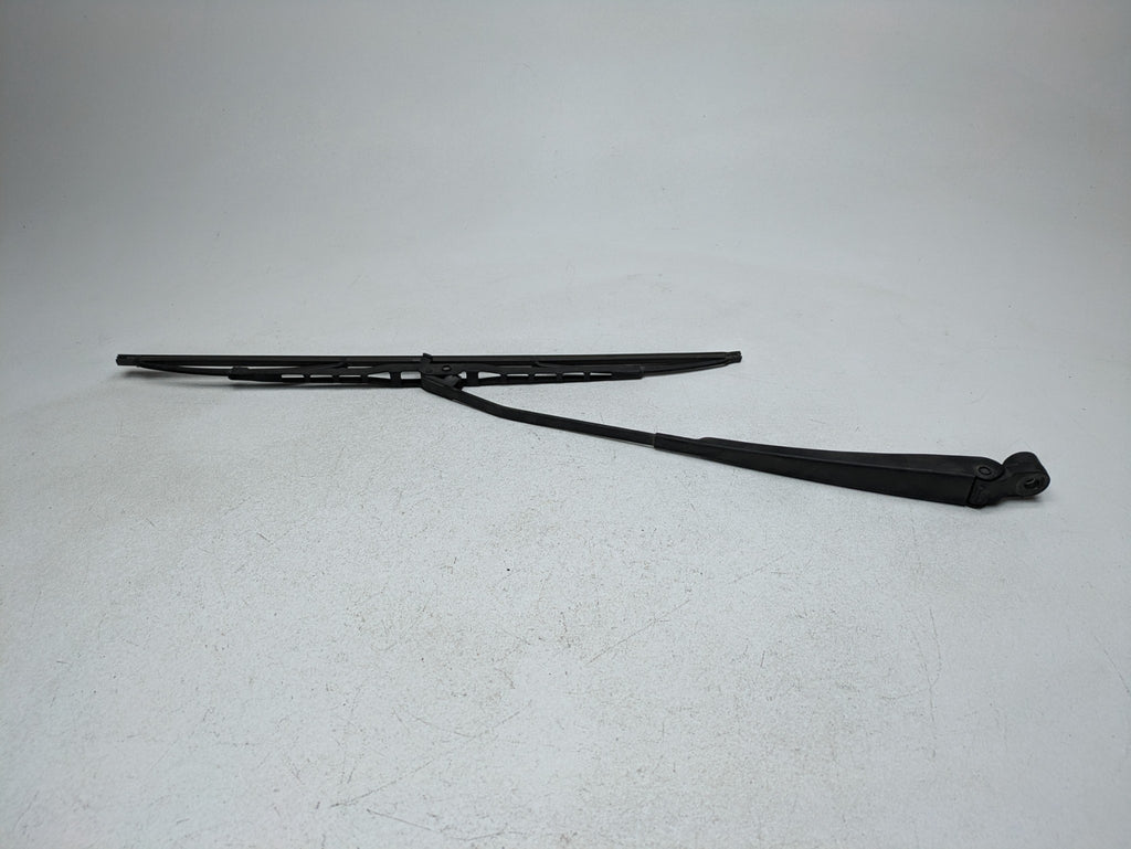 13 - 17 OEM LAND ROVER RANGE ROVER REAR TAILGATE TRUNK LID WIPER ARM WITH BLADE