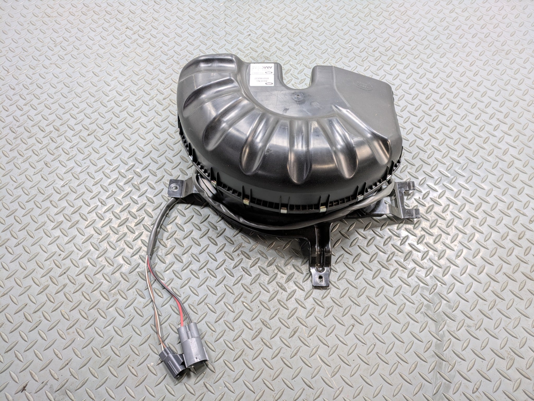 2013 - 2017 OEM LAND ROVER RANGE ROVER AIR SUSPENSION COMPRESSOR PUMP ASSEMBLY
