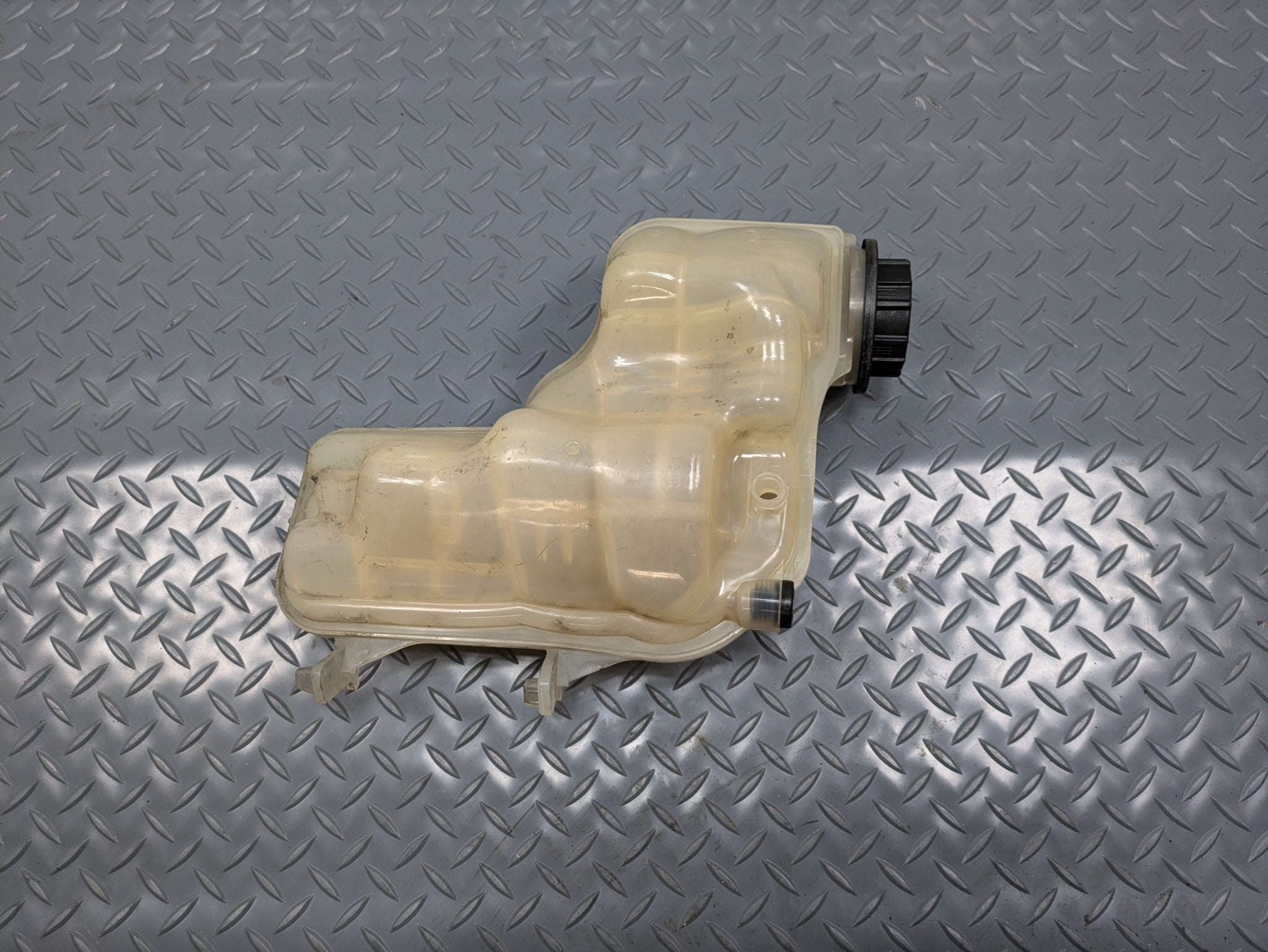 2013 - 2017 OEM LAND ROVER RANGE ROVER ENGINE COOLANT RECOVERY TANK BOTTLE