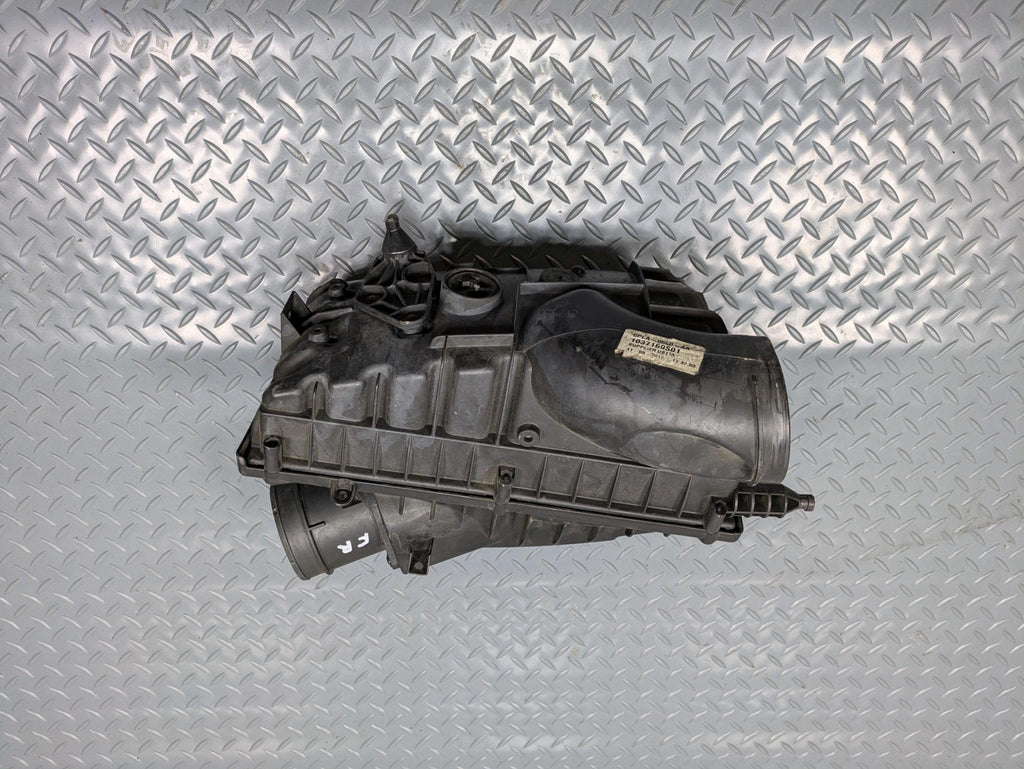 2013 - 2017 OEM LAND ROVER RANGE ROVER RIGHT SIDE AIR FILTER CLEANER BOX