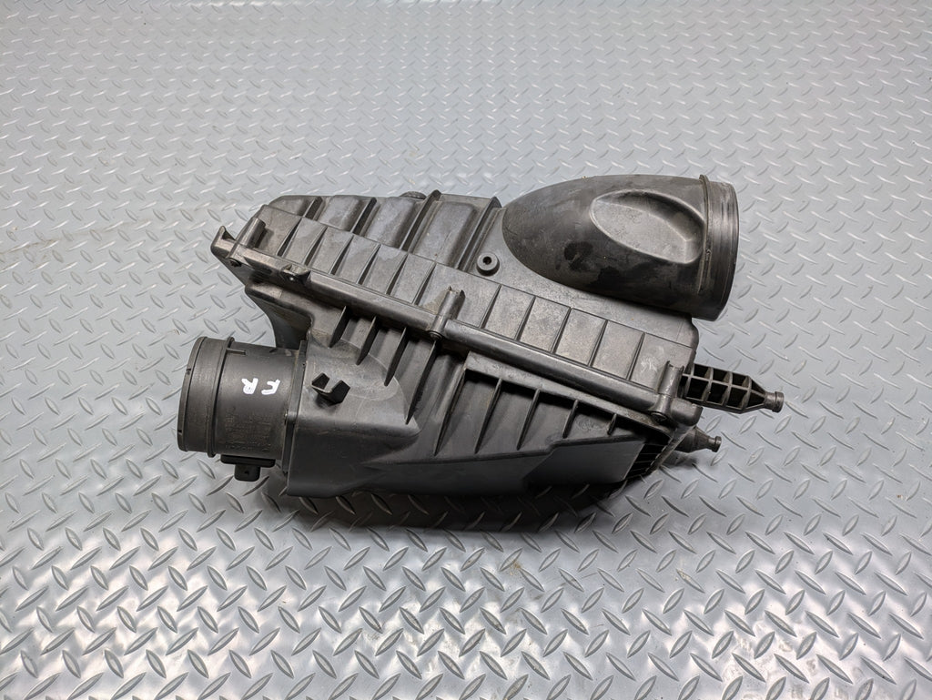 2013 - 2017 OEM LAND ROVER RANGE ROVER RIGHT SIDE AIR FILTER CLEANER BOX