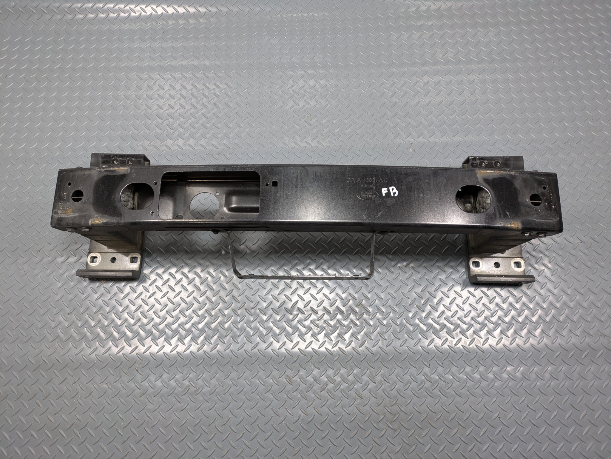 2013 - 2017 OEM LAND ROVER RANGE ROVER FRONT BUMPER REINFORCEMENT IMPACT BAR