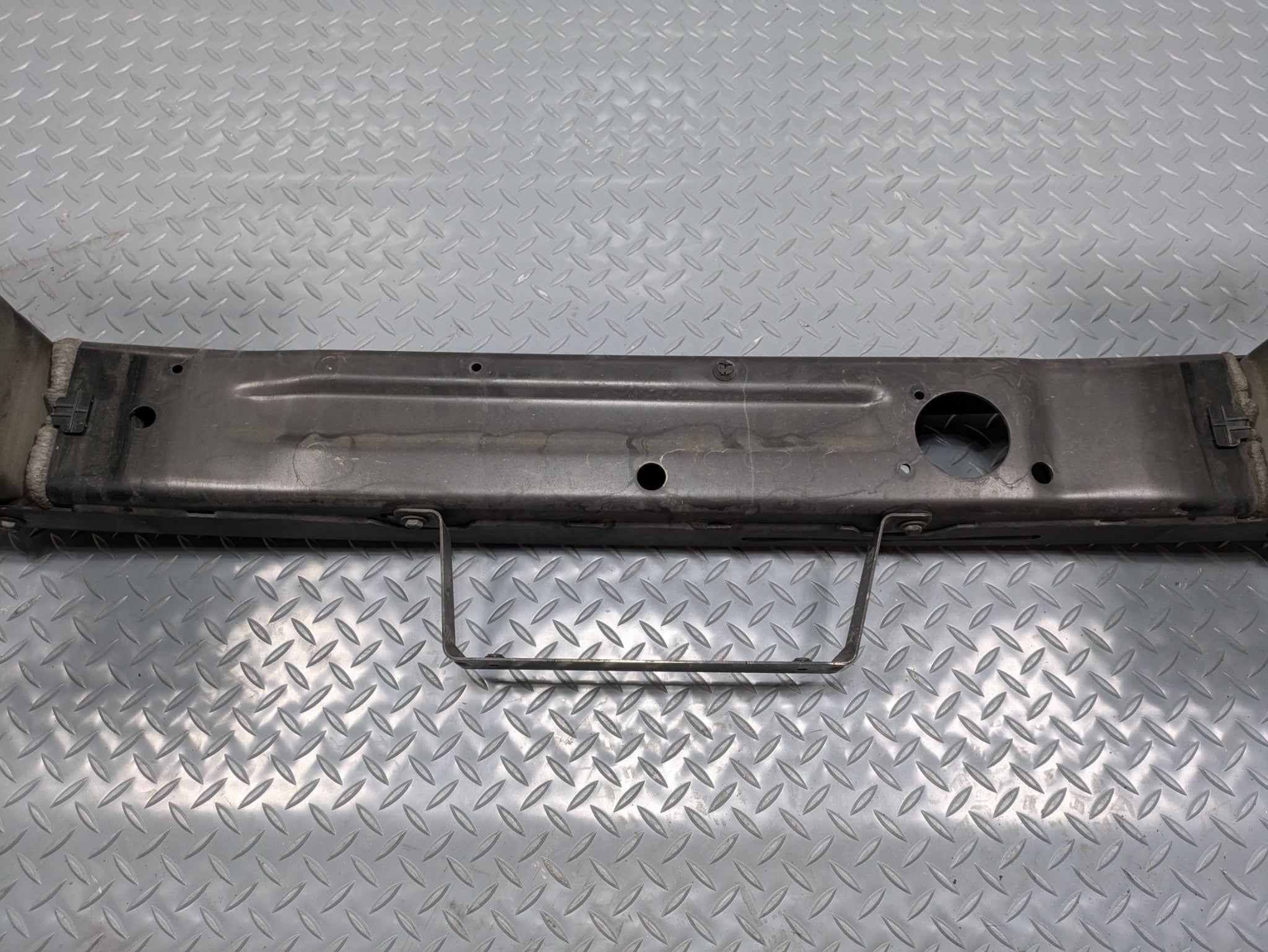 2013 - 2017 OEM LAND ROVER RANGE ROVER FRONT BUMPER REINFORCEMENT IMPACT BAR