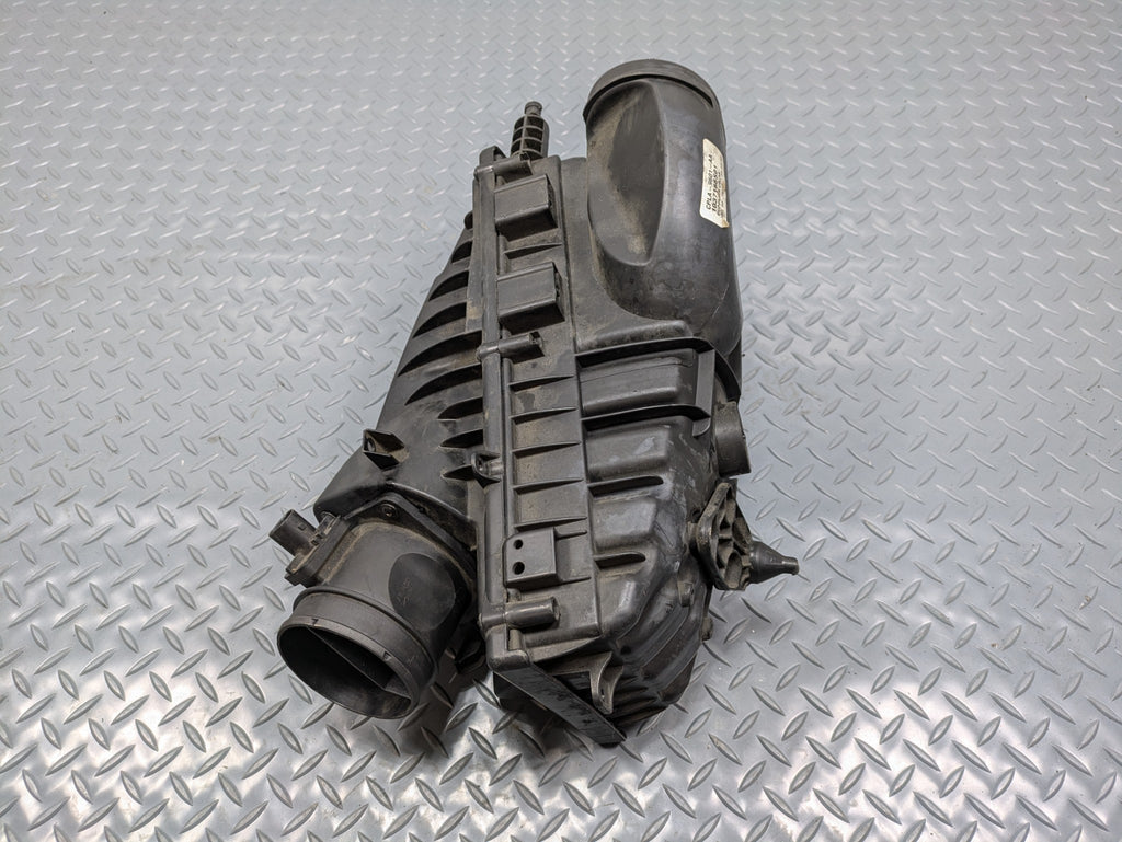 2013 - 2017 OEM LAND ROVER RANGE ROVER LEFT SIDE AIR FILTER CLEANER BOX