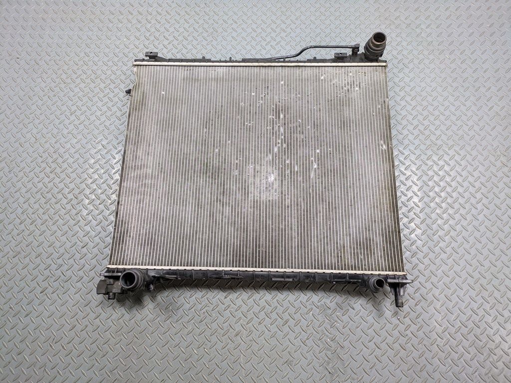 2013 - 2017 OEM LAND ROVER RANGE ROVER ENGINE COOLING MAIN RADIATOR ASSEMBLY