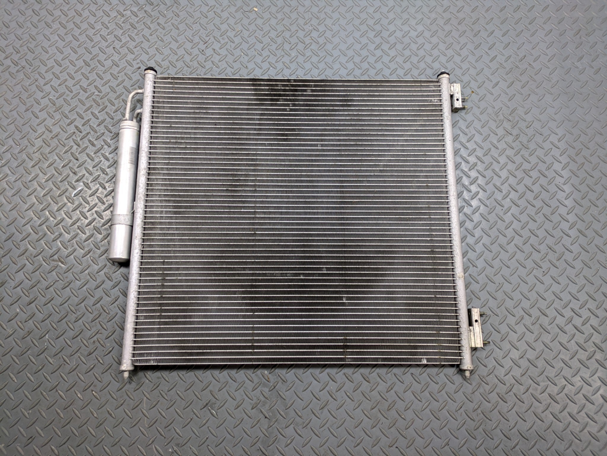 13 - 17 OEM LAND ROVER RANGE ROVER AIR CONDITIONING CONDENSER RADIATOR ASSEMBLY