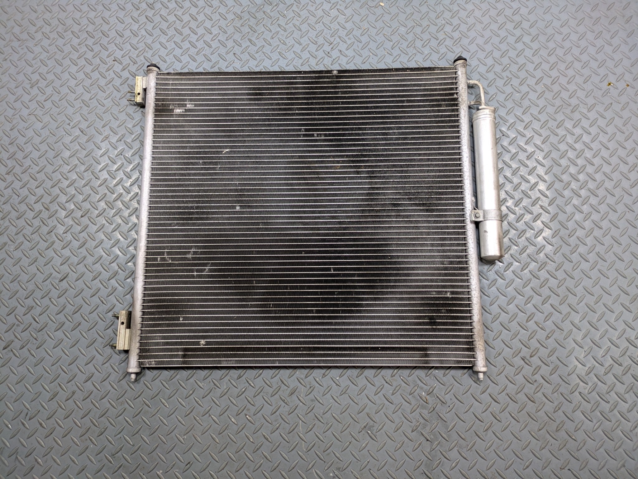 13 - 17 OEM LAND ROVER RANGE ROVER AIR CONDITIONING CONDENSER RADIATOR ASSEMBLY