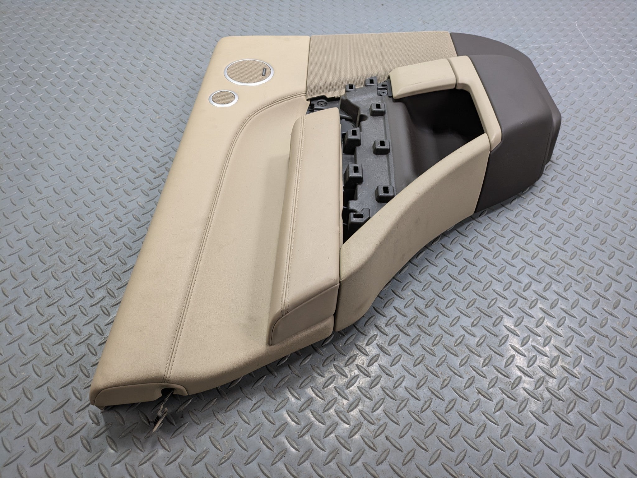 2013 - 2017 OEM LAND ROVER RANGE ROVER REAR LEFT DRIVER SIDE DOOR TRIM PANEL