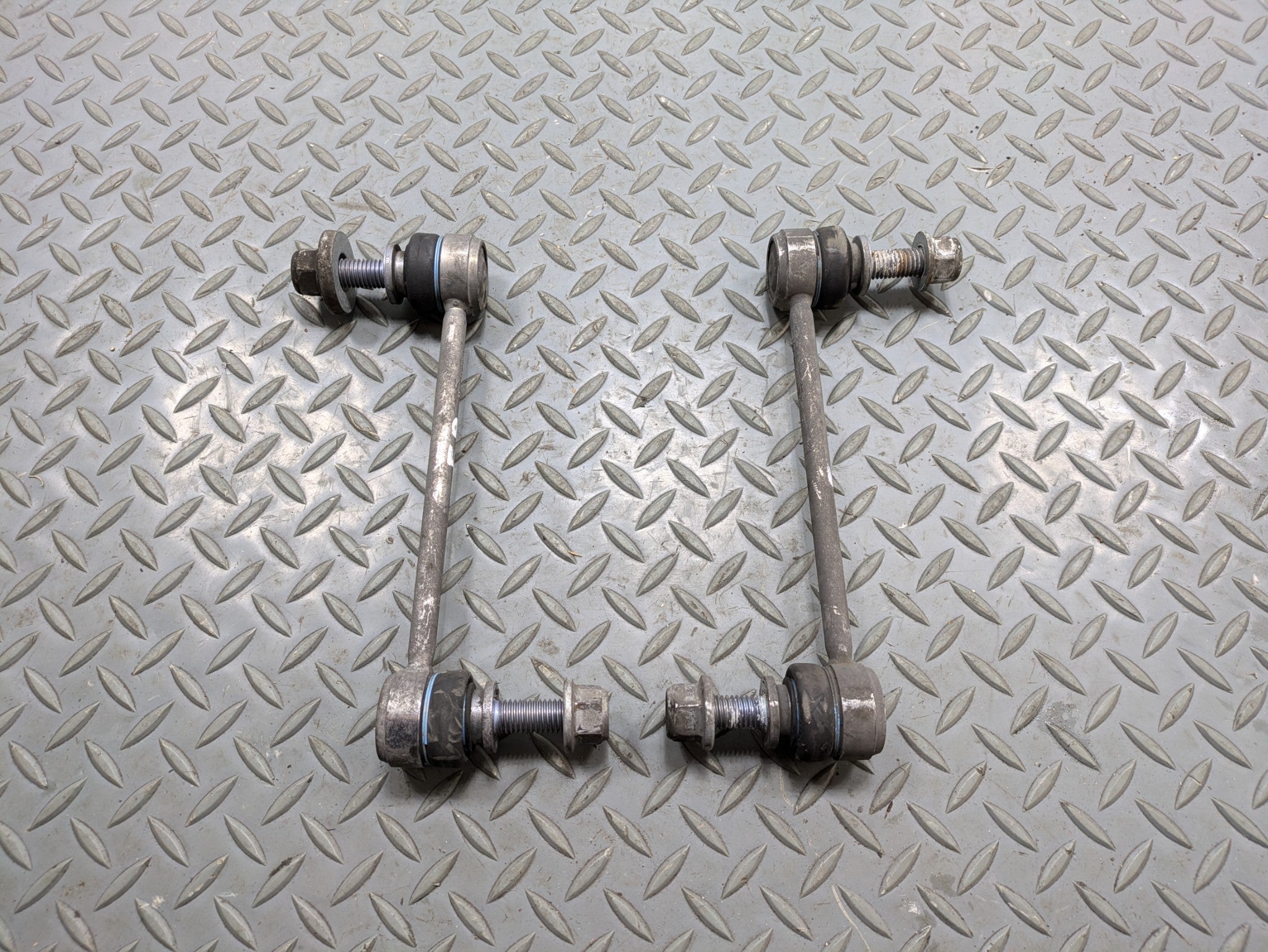 2013 - 2017 OEM LAND ROVER RANGE ROVER FRONT LEFT AND RIGHT SIDE SWAY BAR LINK