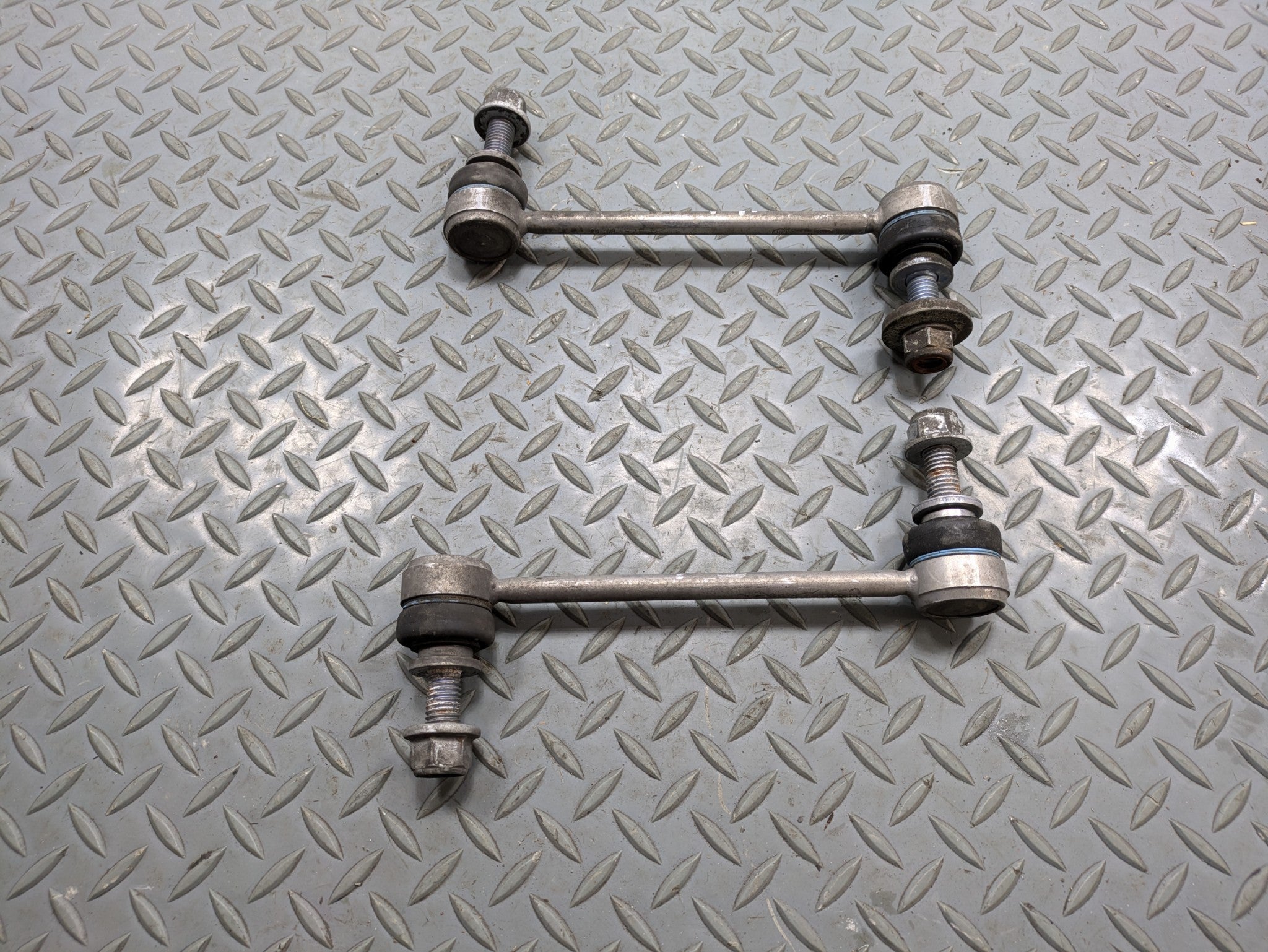 2013 - 2017 OEM LAND ROVER RANGE ROVER FRONT LEFT AND RIGHT SIDE SWAY BAR LINK